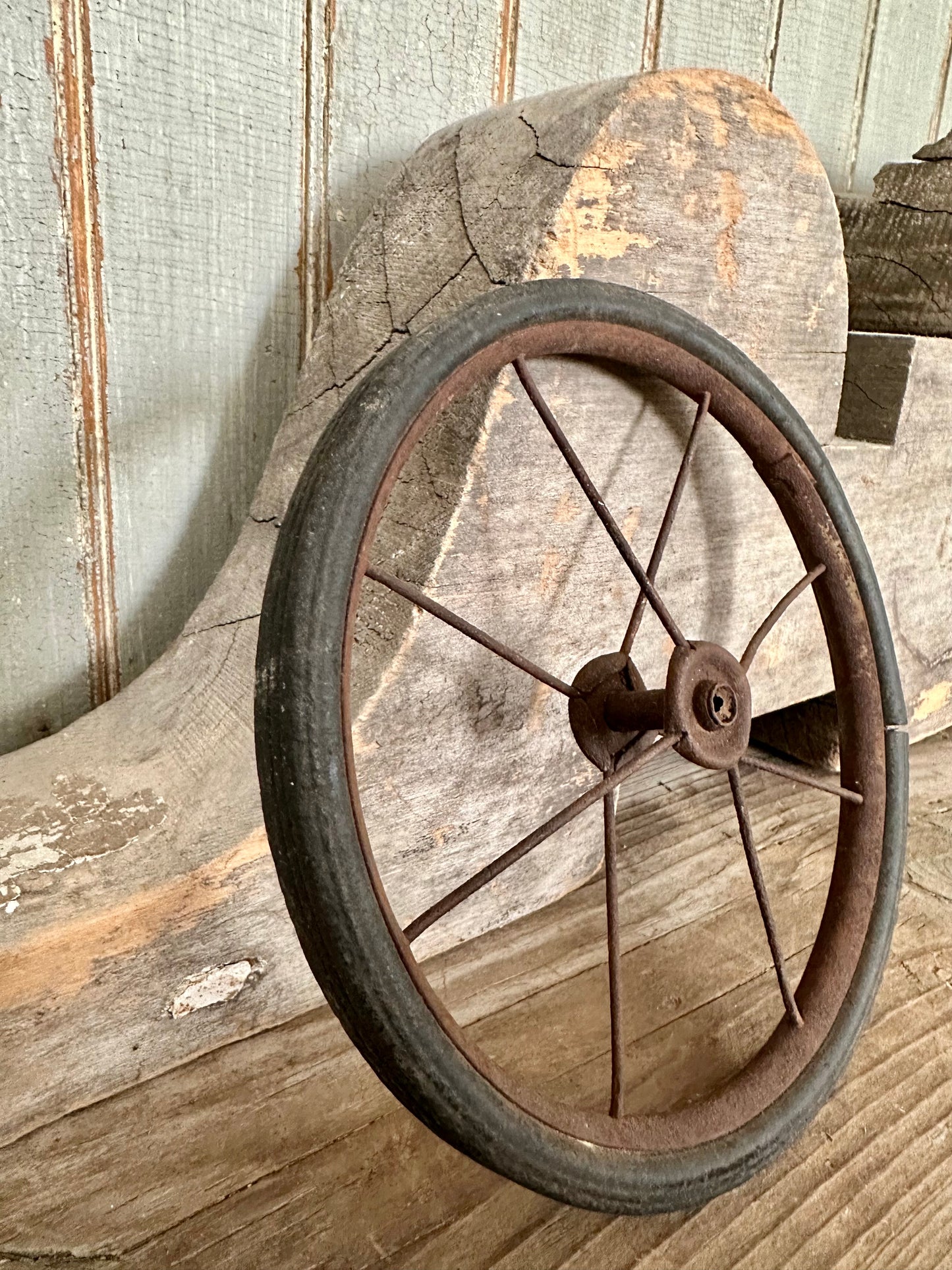 Rusty Metal Wheel 7"