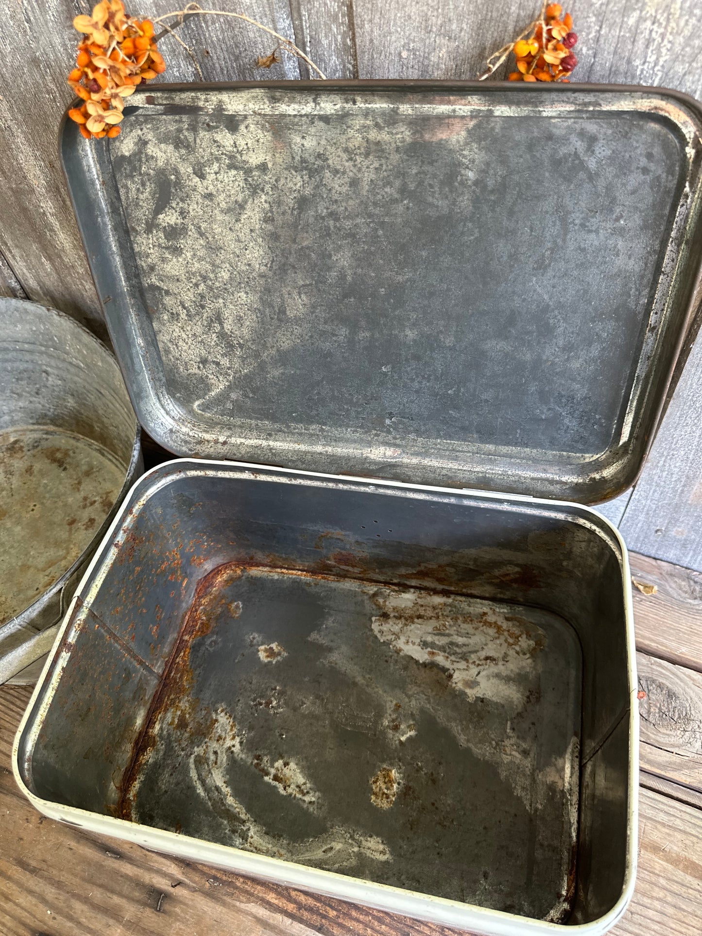 Decoware Bread Box Tin