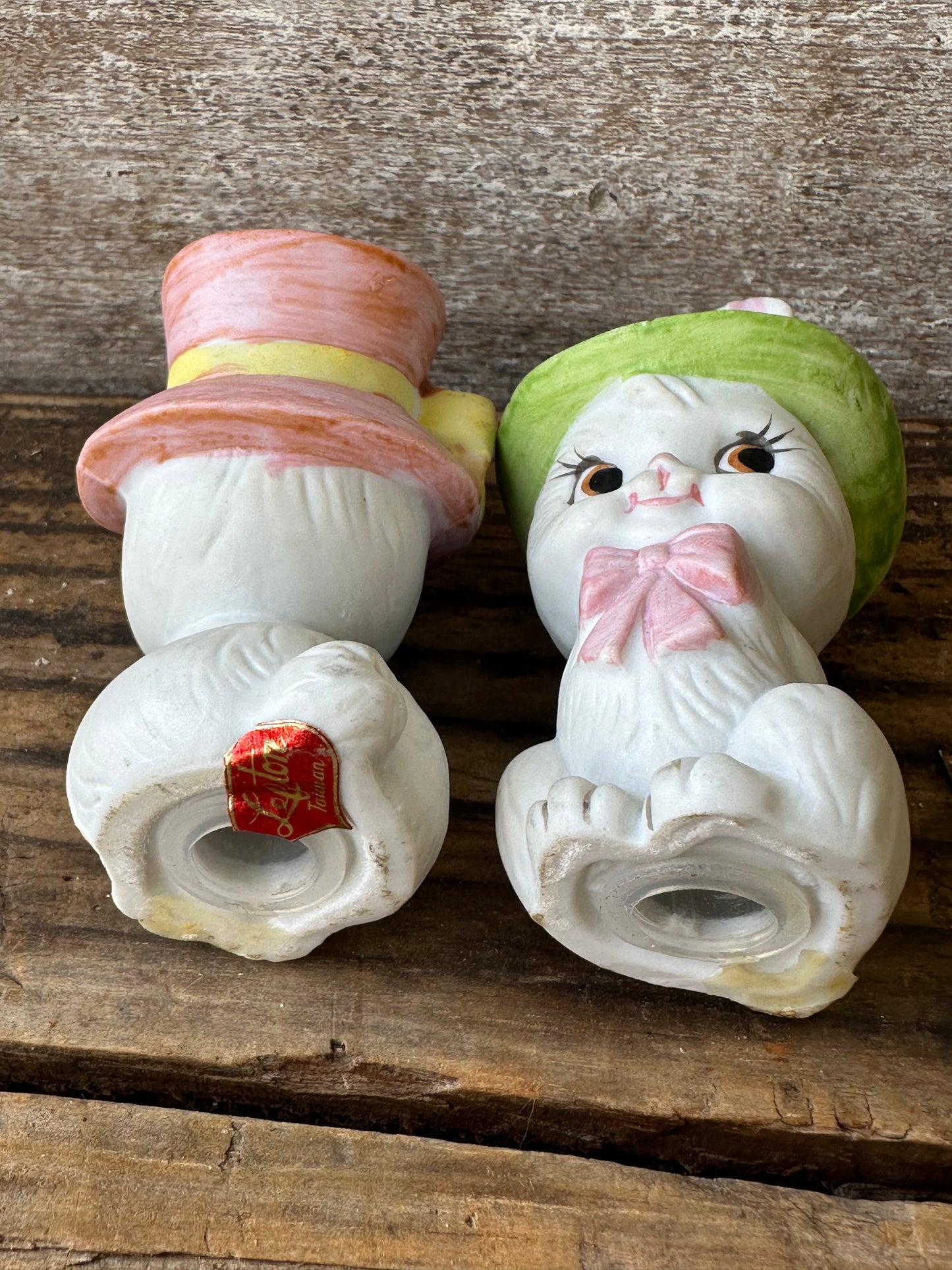 Lefton Salt & Pepper Shaker Set Bunnies
