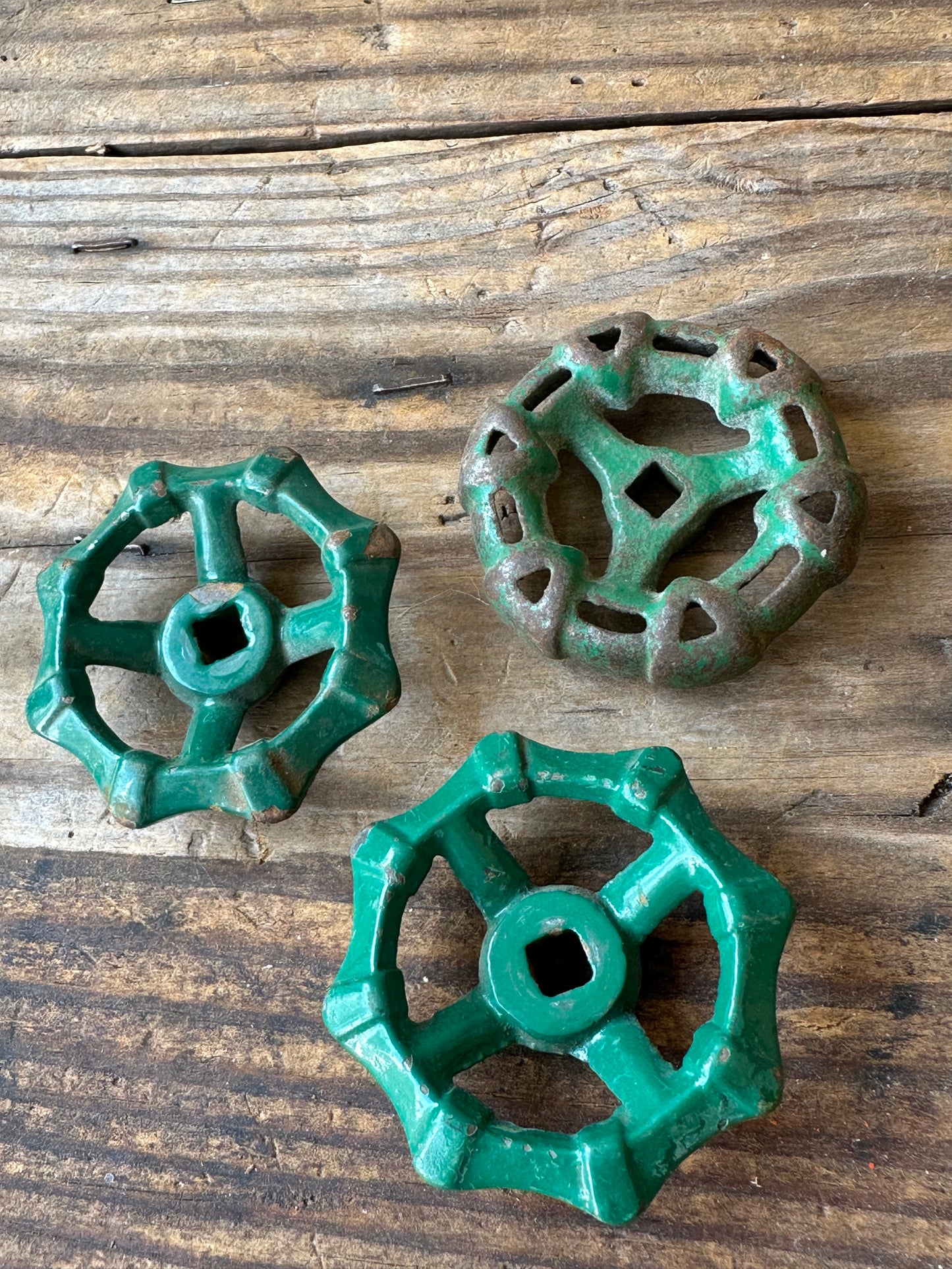 Metal Valve Handles Green Set Of Three