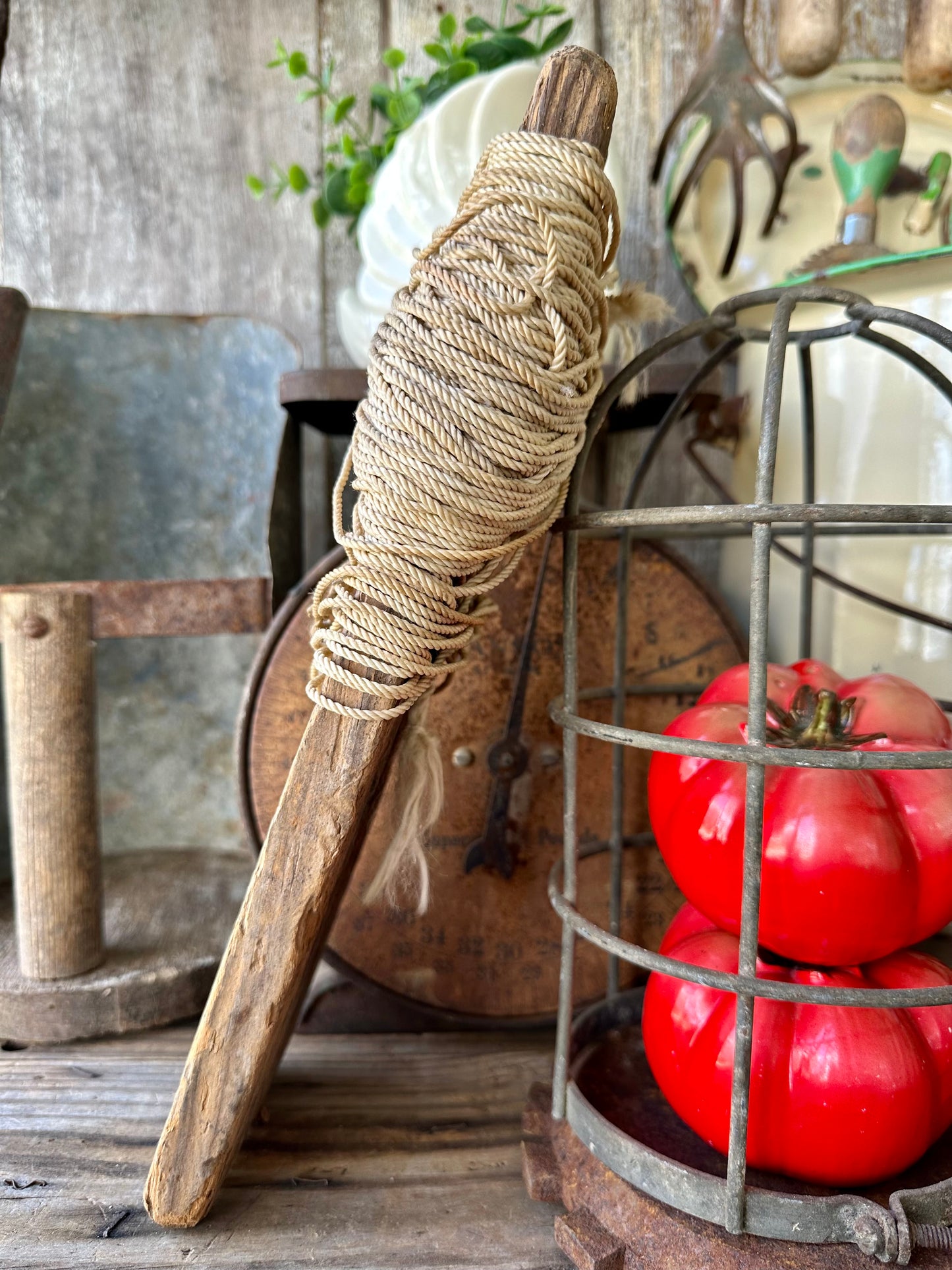 String Holder Weathered Wood