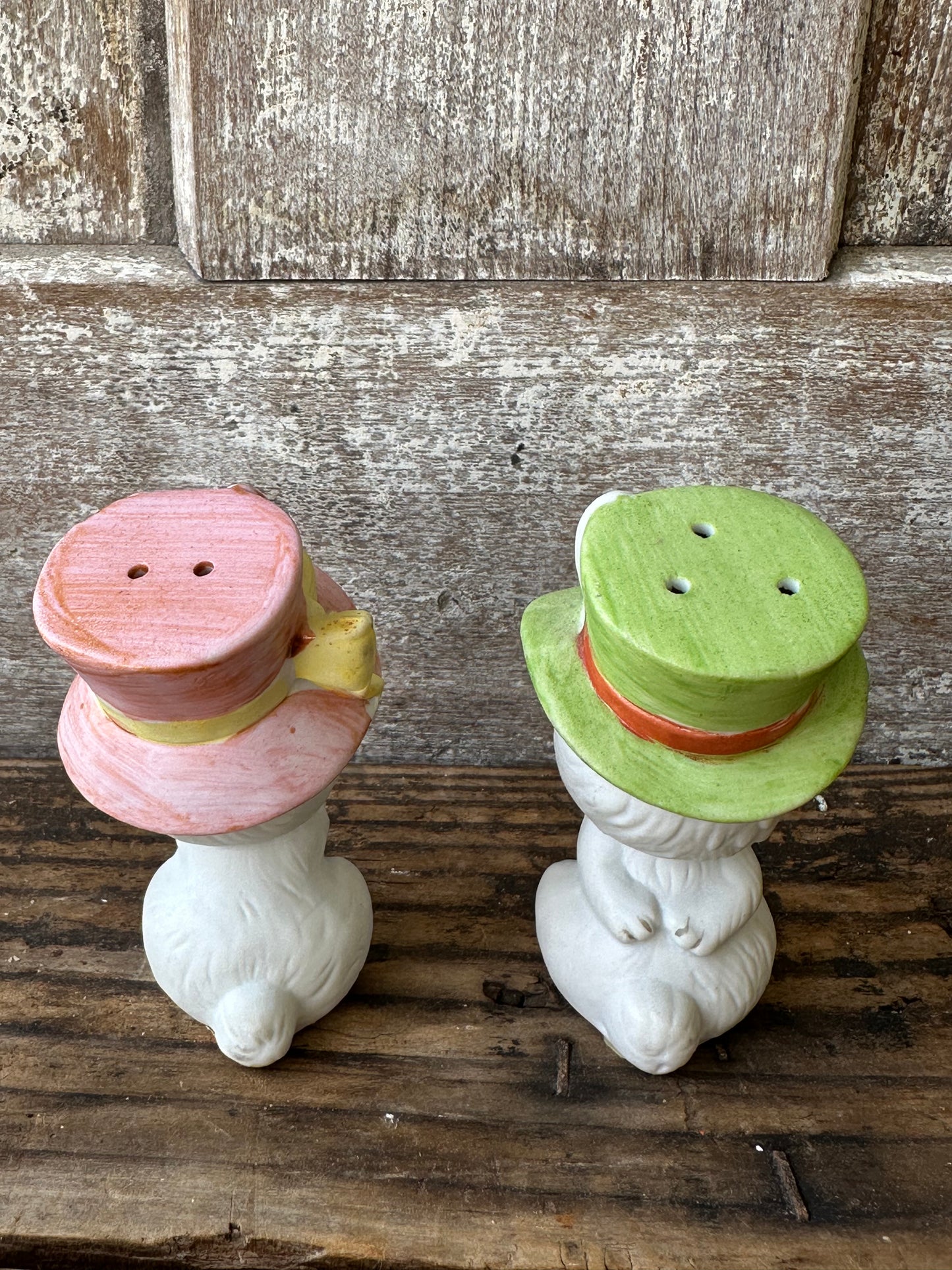 Lefton Salt & Pepper Shaker Set Bunnies