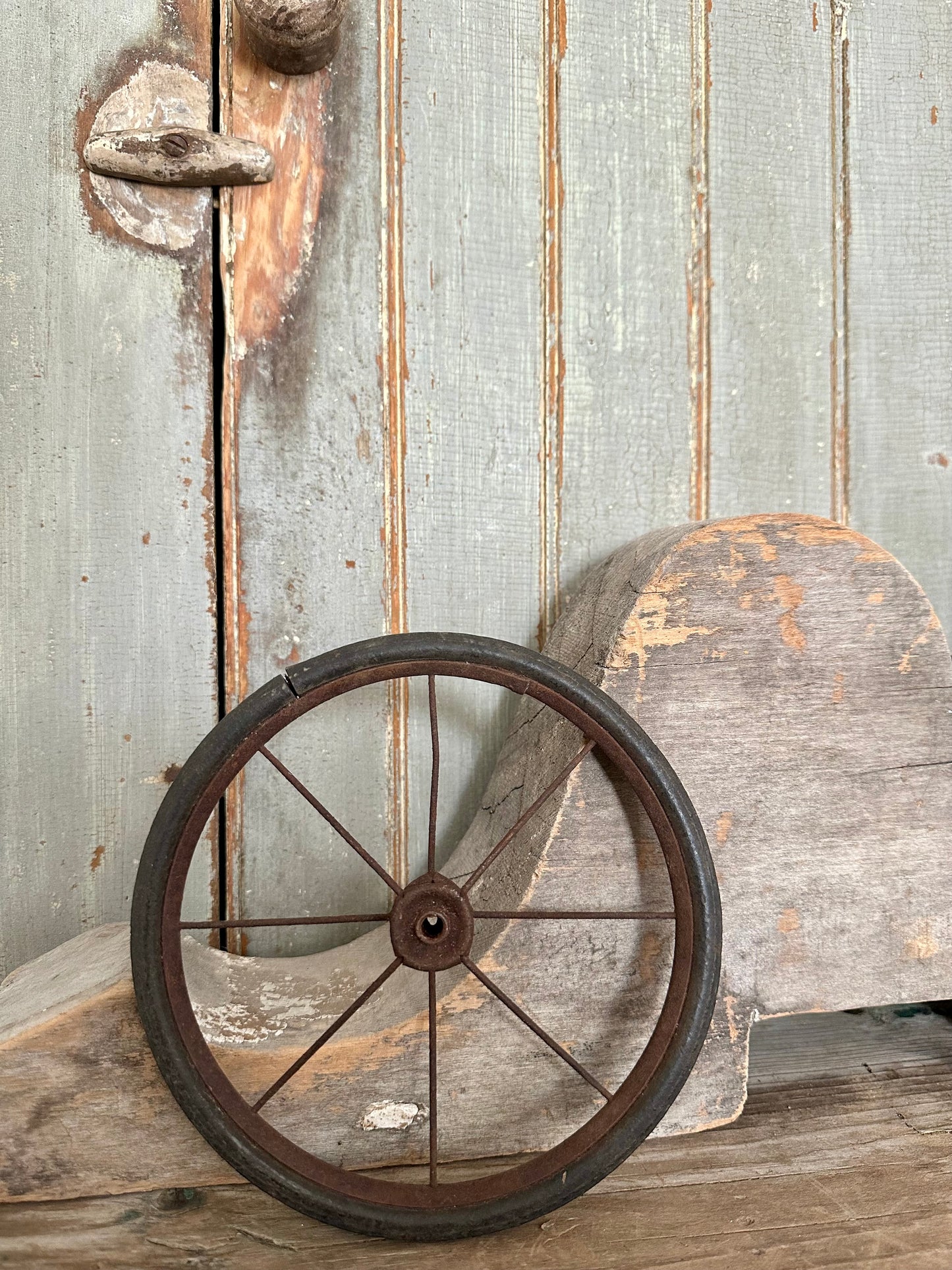 Rusty Metal Wheel 7"
