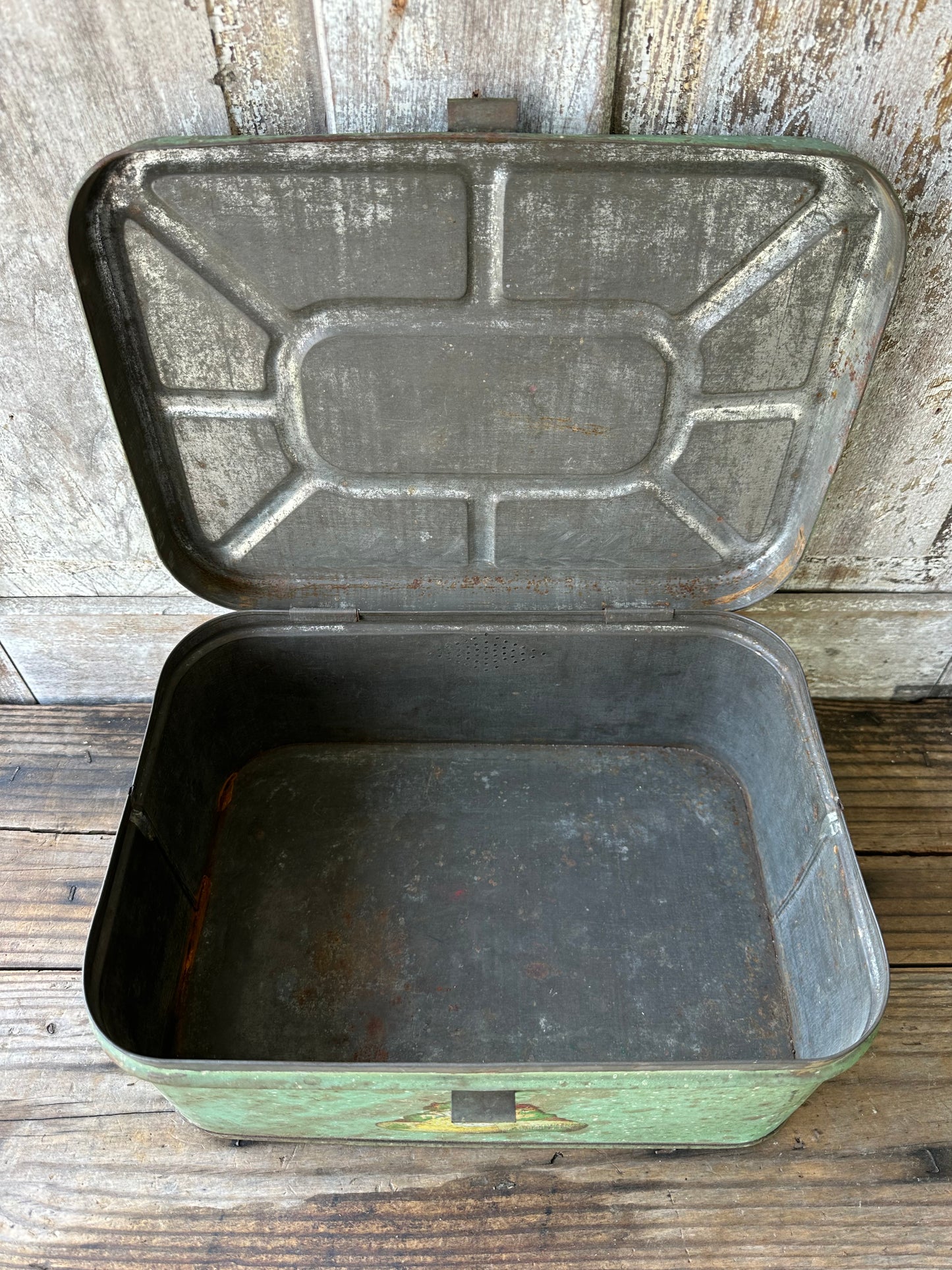 Bread Box Tin Chippy Green
