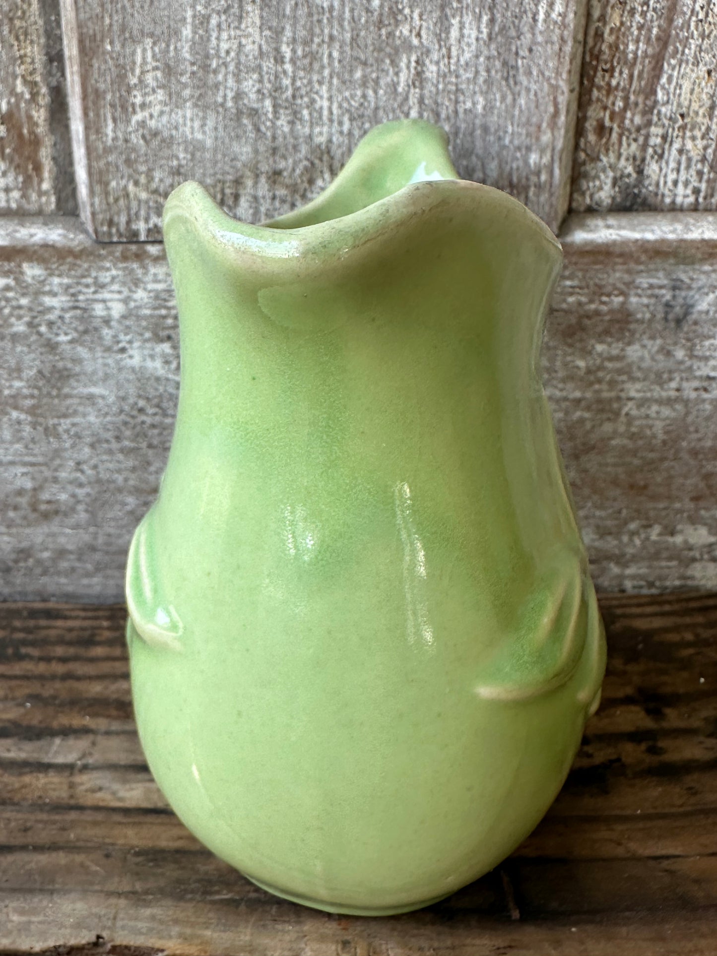 Green Pitcher/Creamer Leaf Pattern