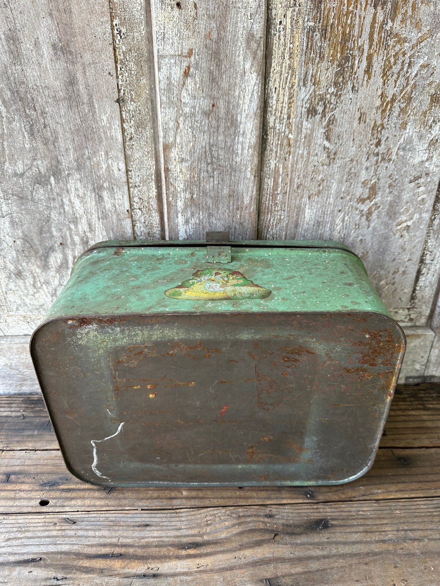 Bread Box Tin Chippy Green