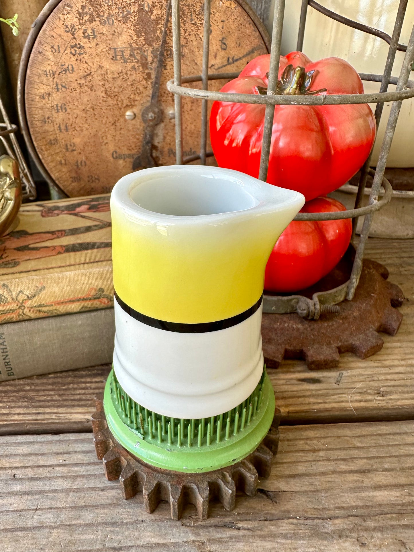 Jackson Creamer Yellow/White/Black