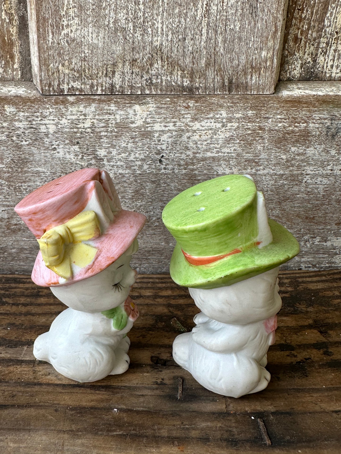 Lefton Salt & Pepper Shaker Set Bunnies