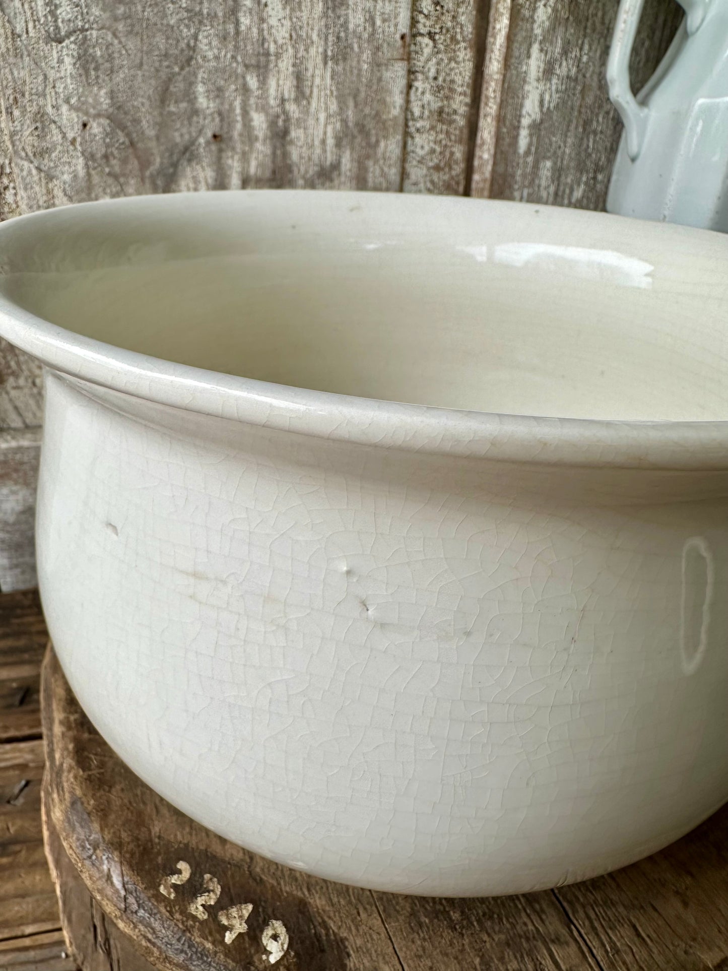 Ironstone Chamber Pot D.E. McNicol East Liverpool