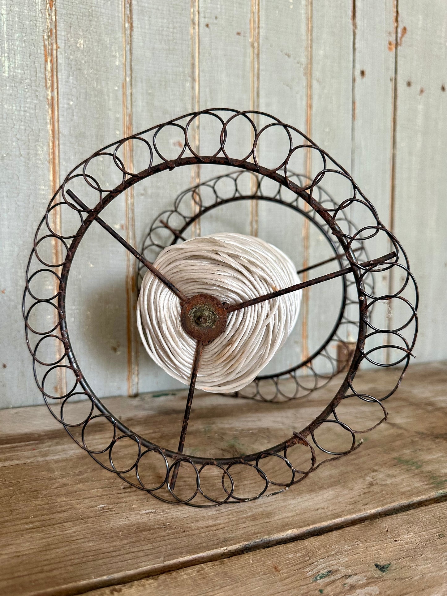 Metal Wire String/Twine Holder