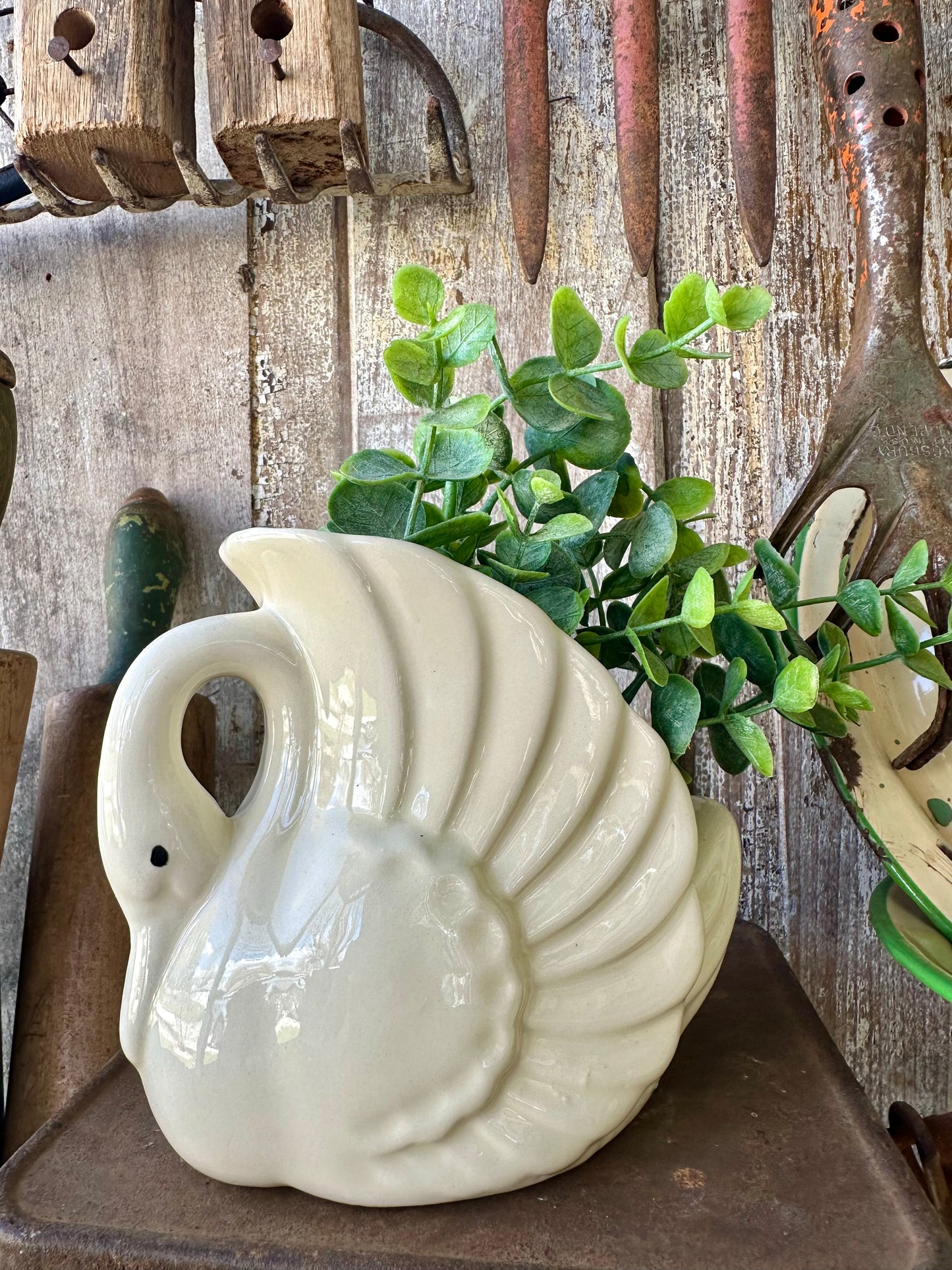 Swan Planter