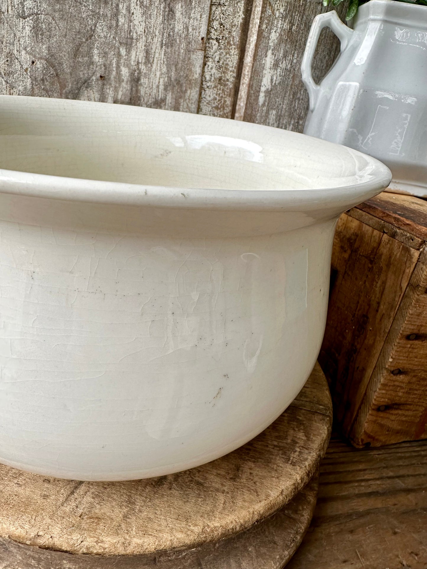 Ironstone Chamber Pot D.E. McNicol East Liverpool