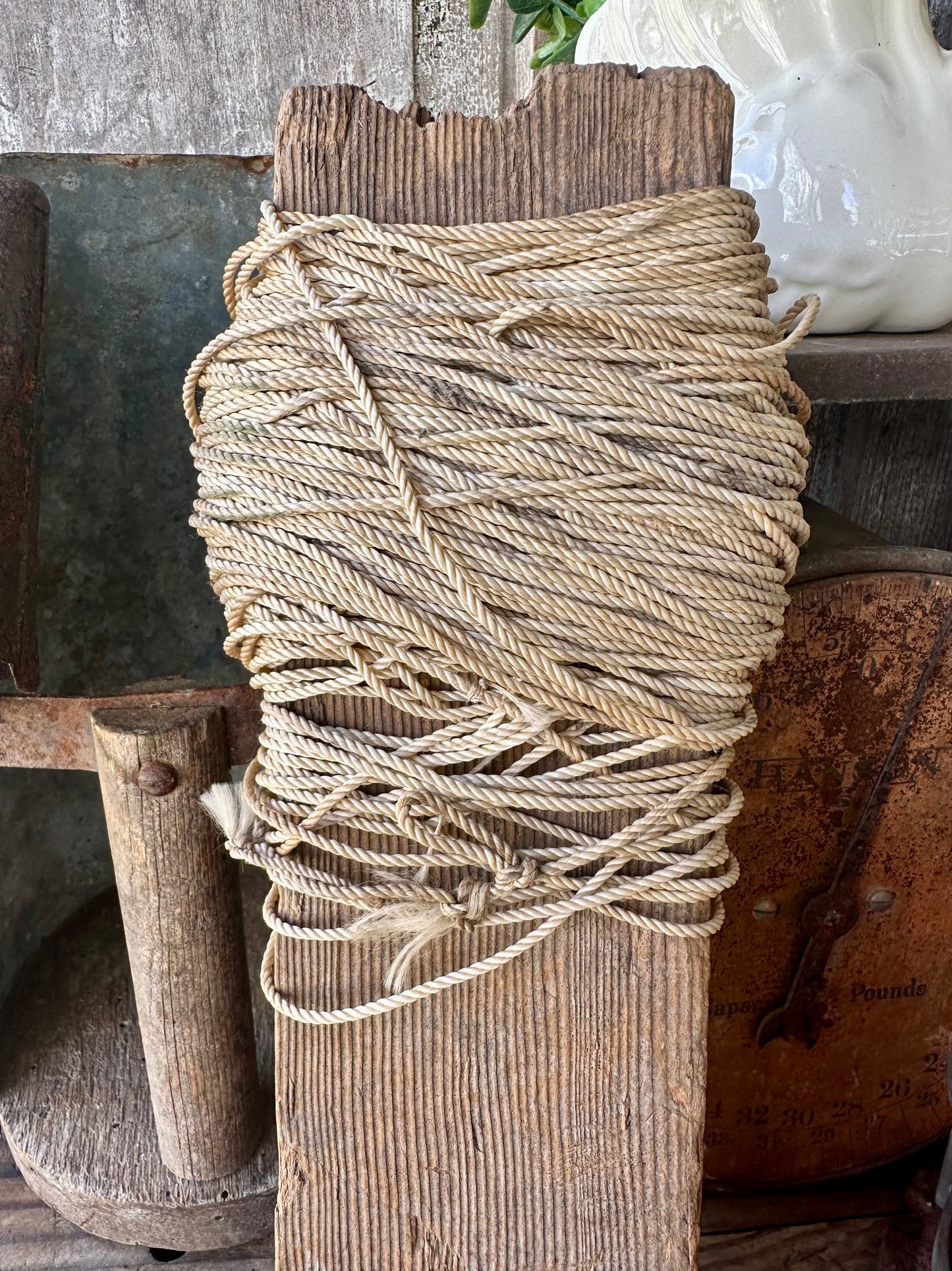 String Holder Weathered Wood