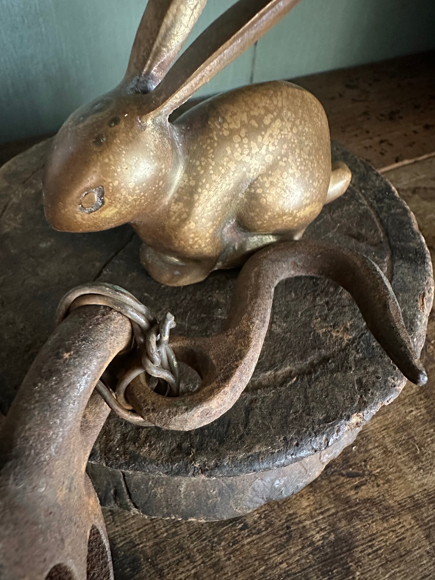 Metal Rusty Pulley With Hook