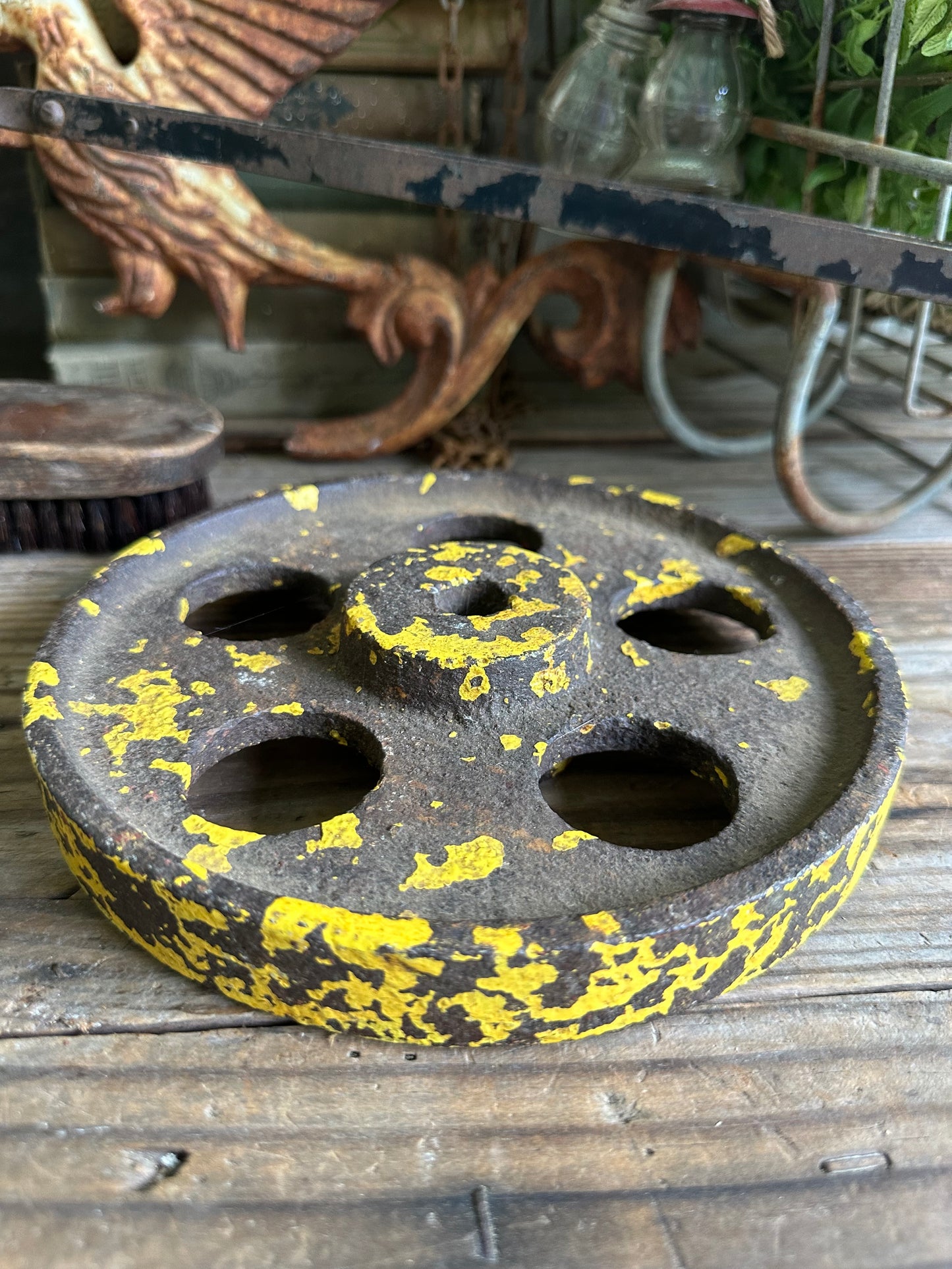 Chippy Yellow Paint Metal Gear