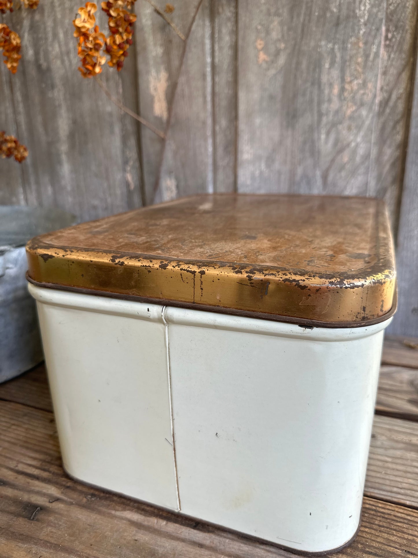 Decoware Bread Box Tin