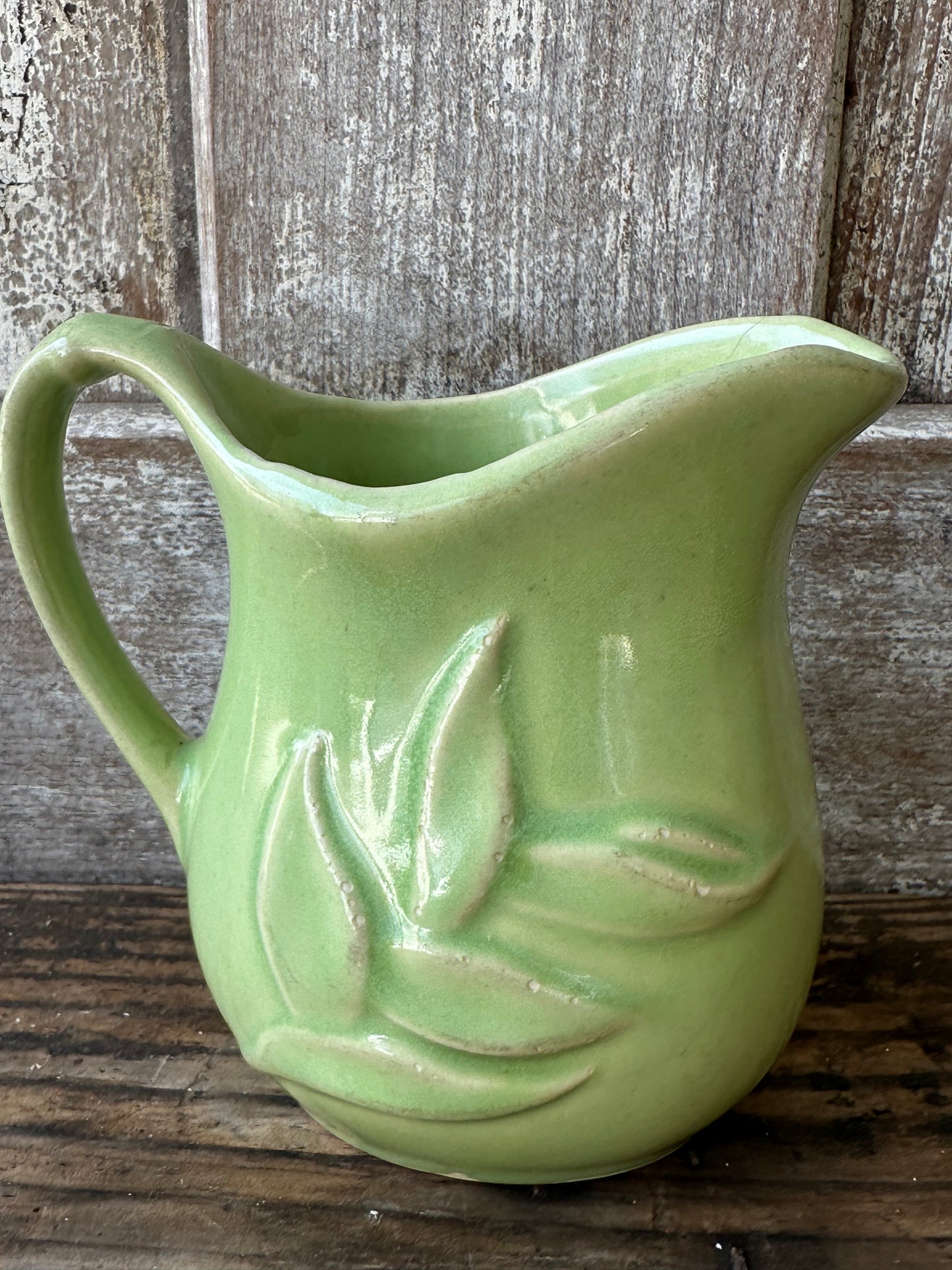 Green Pitcher/Creamer Leaf Pattern