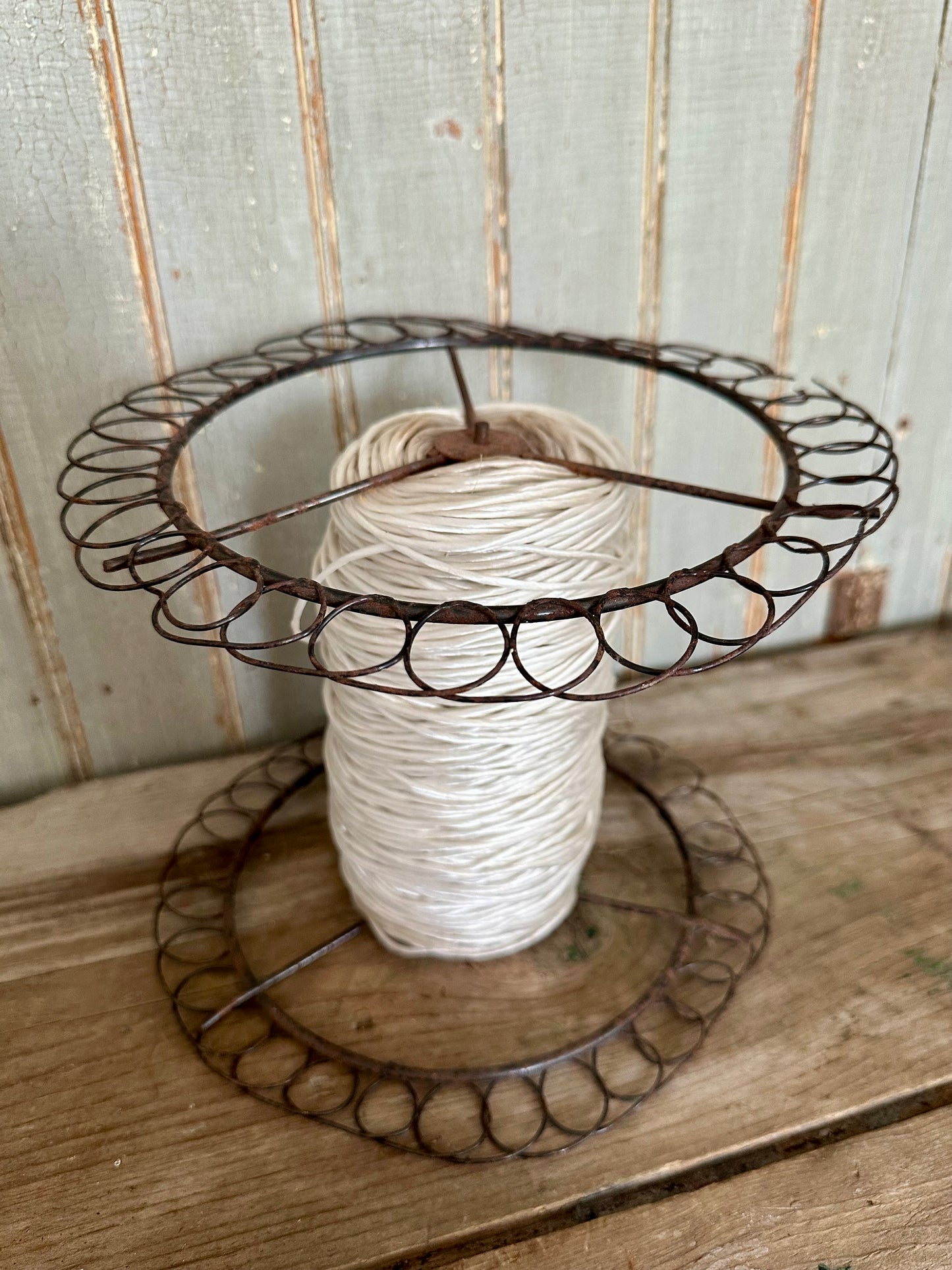 Metal Wire String/Twine Holder