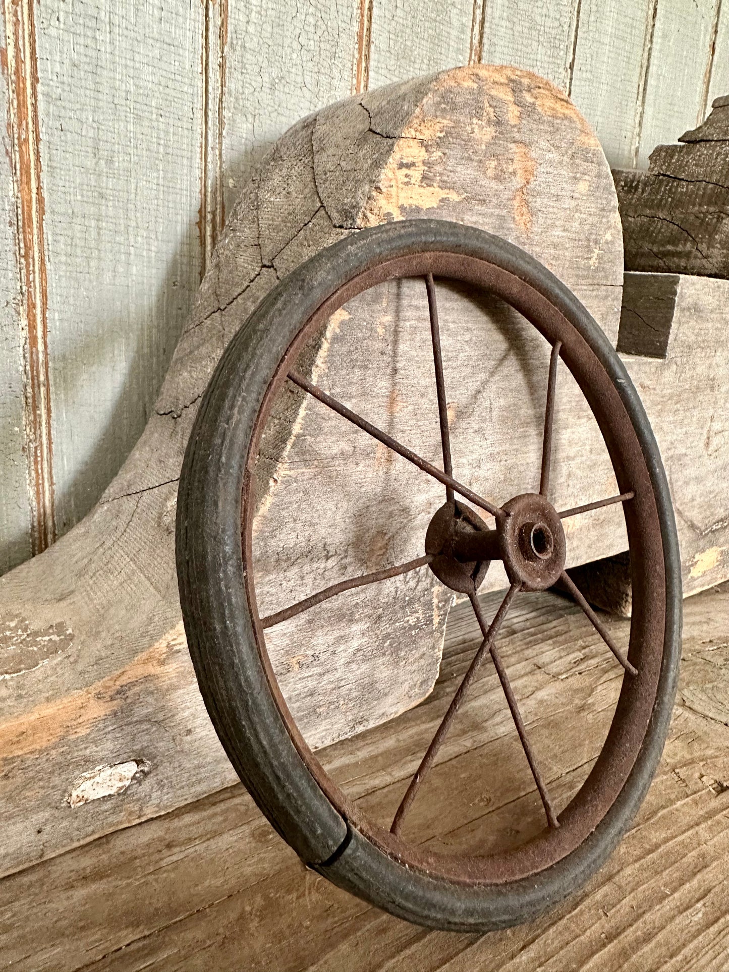 Rusty Metal Wheel 7"