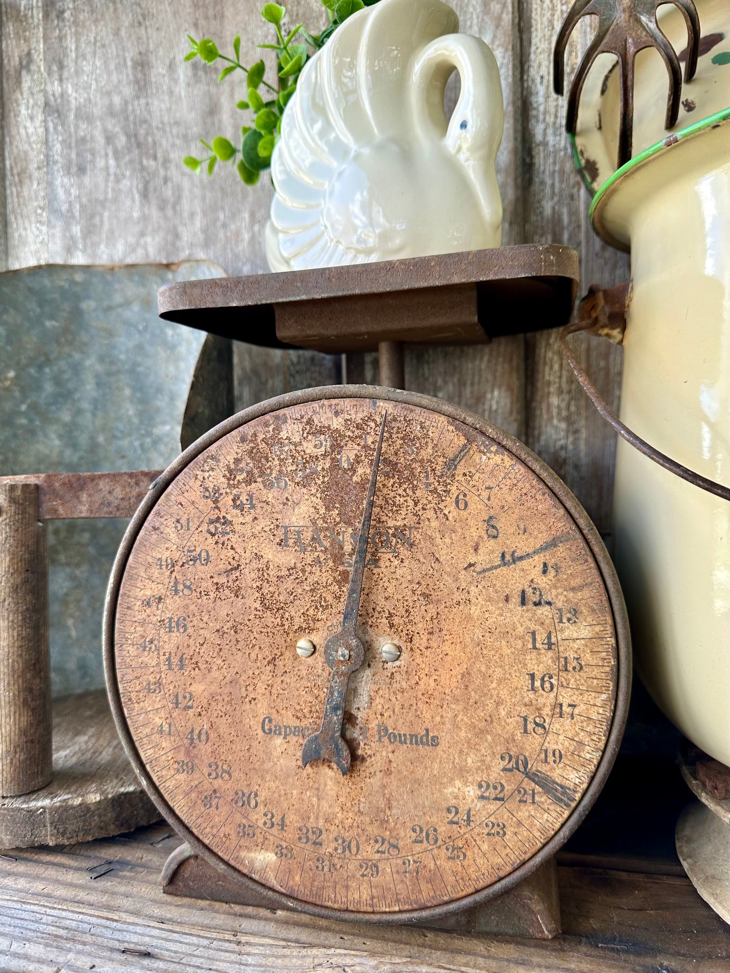 Hanson Scale Rusty Metal