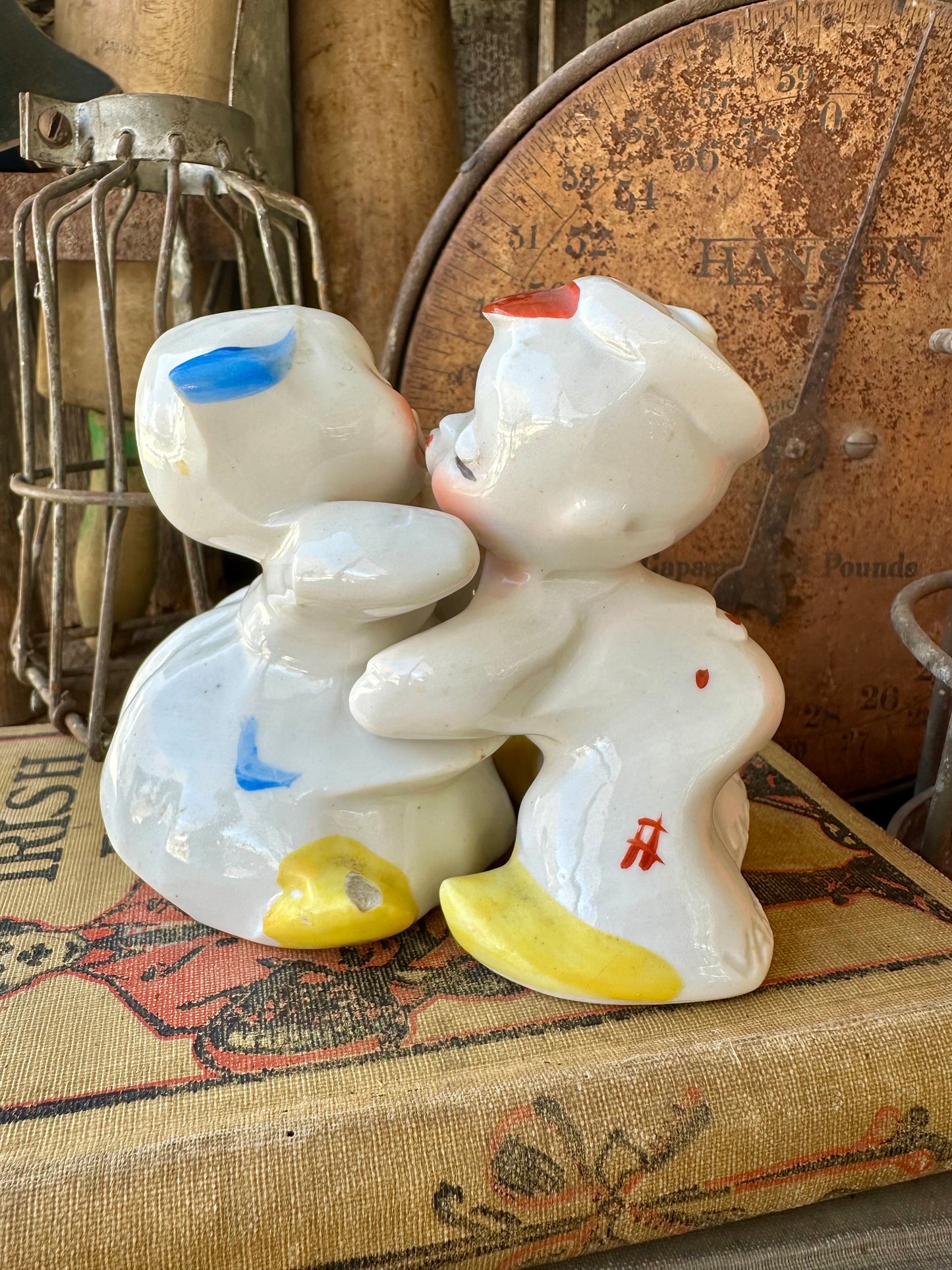 Van Telligen Hugging Dutch Boy & Girl Salt & Pepper Set