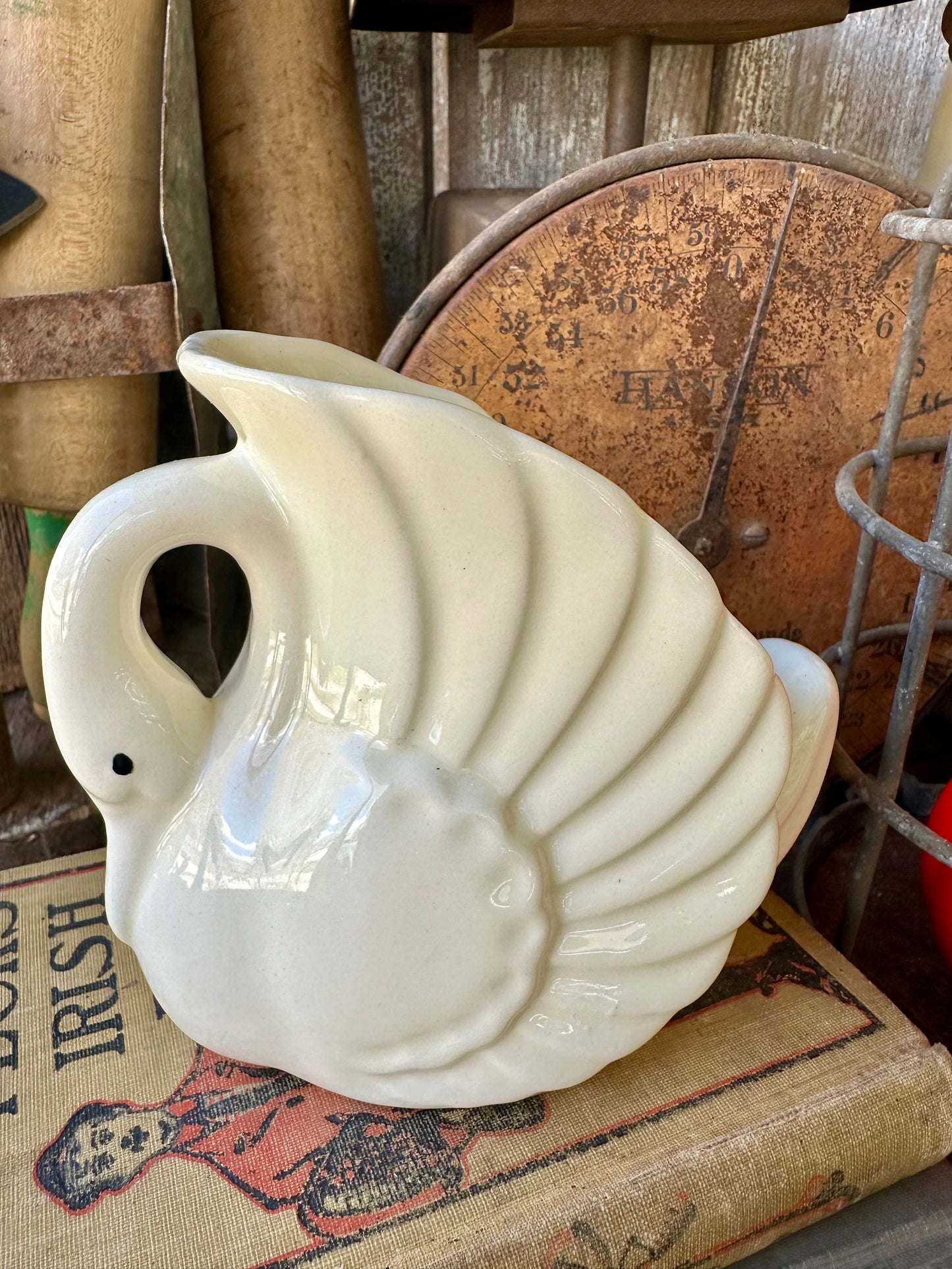 Swan Planter