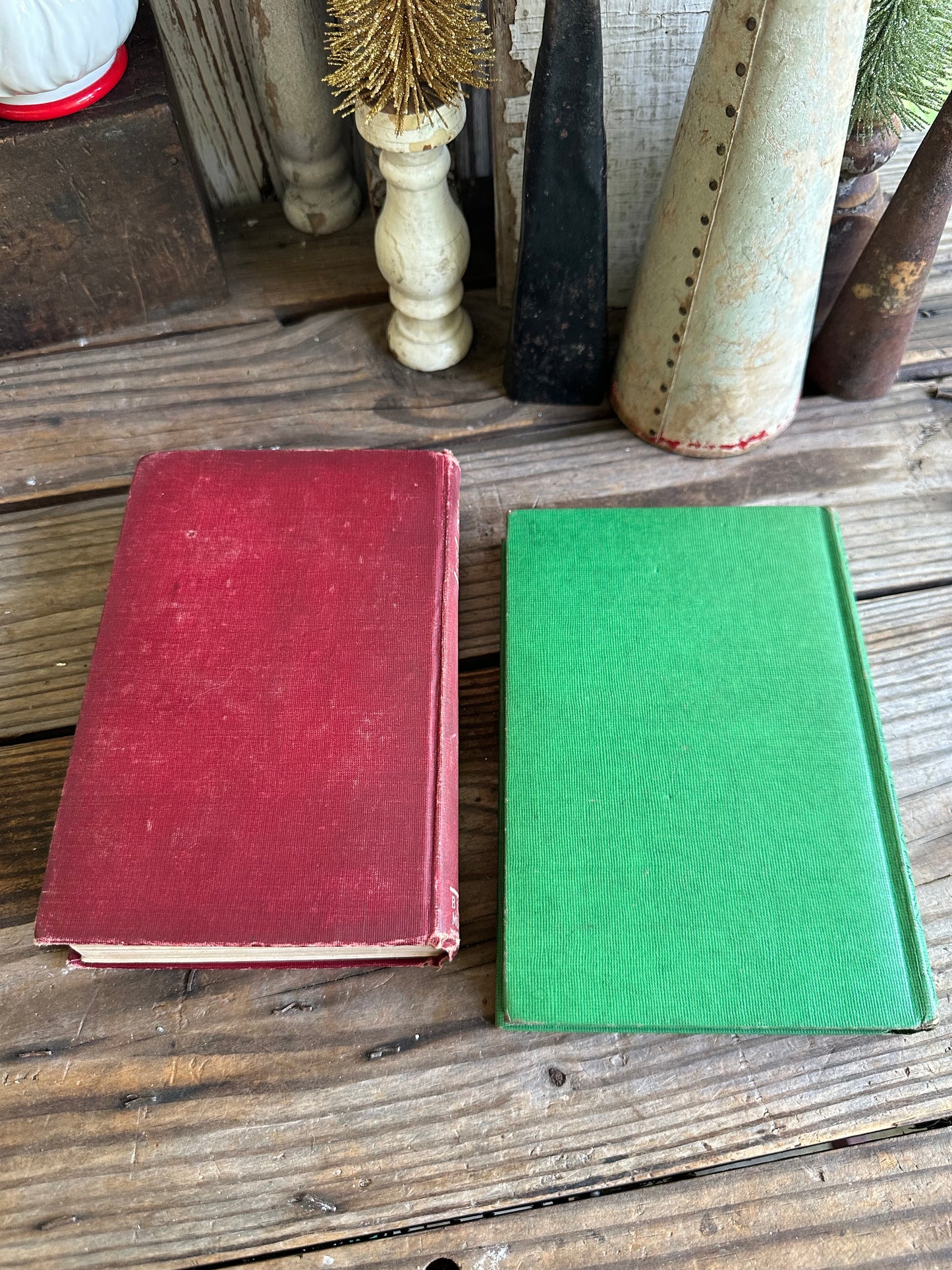 Books Set Of Two Red & Green