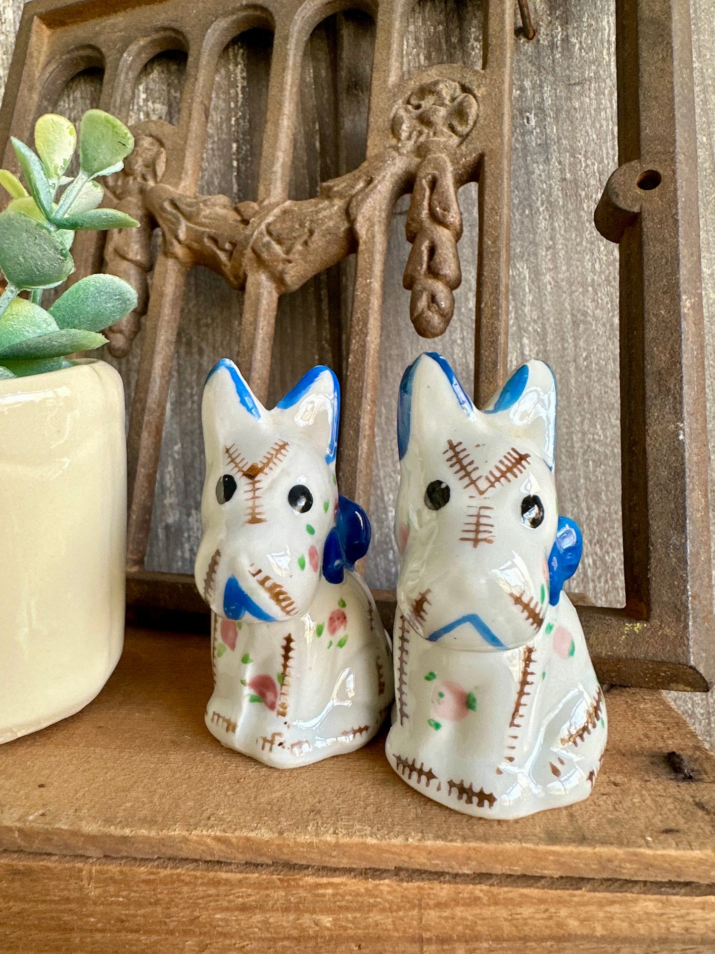 Dog Stitched Japan Salt & Pepper Set