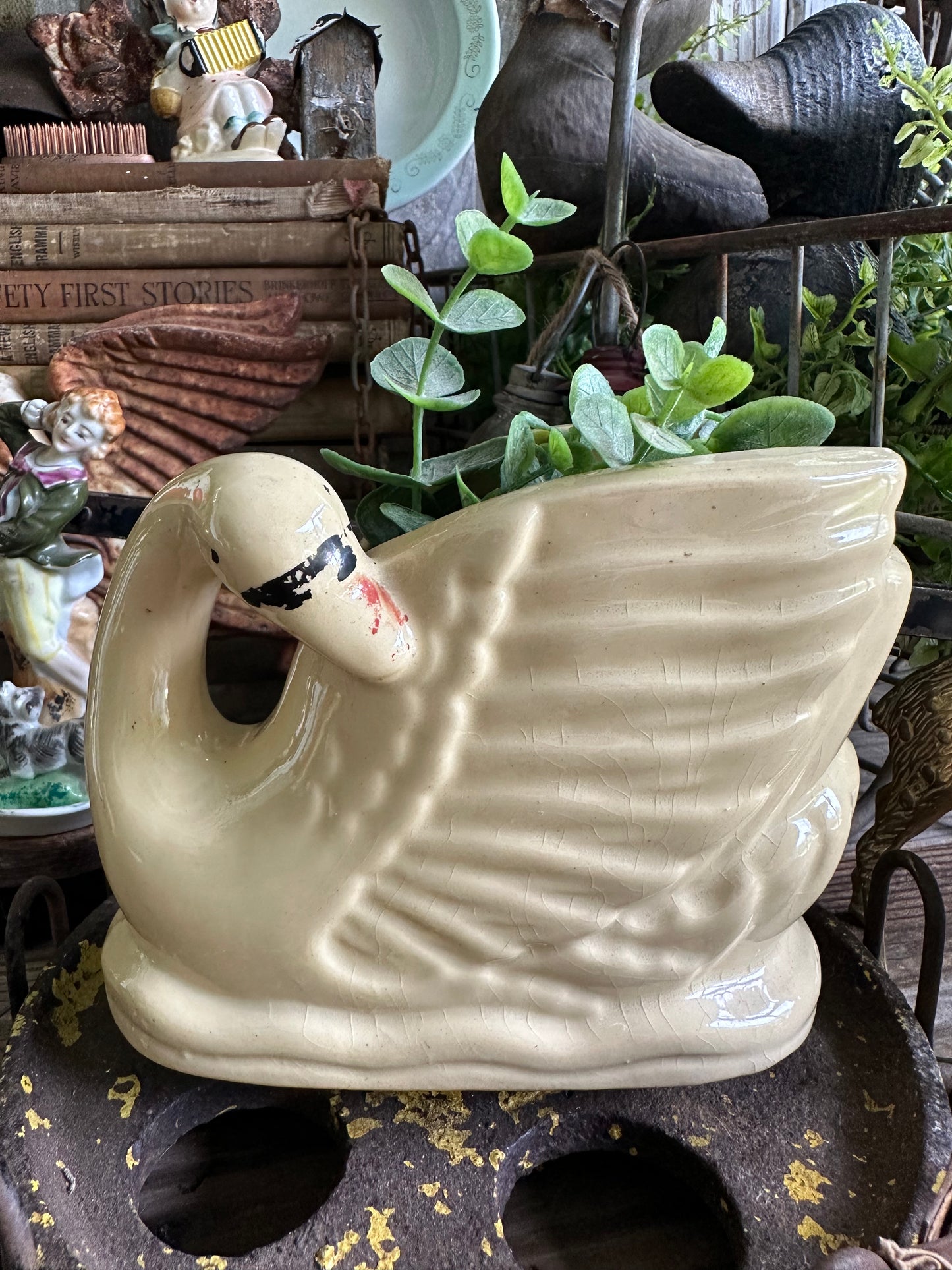 Swan Planter