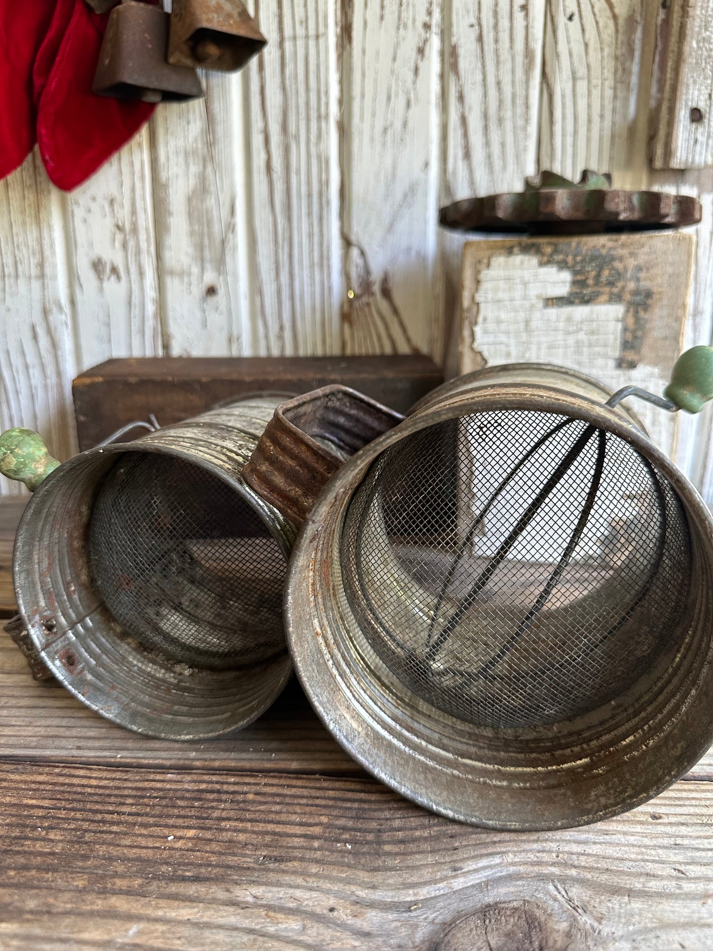 Hand Sifter With Green Handle Set Of Two