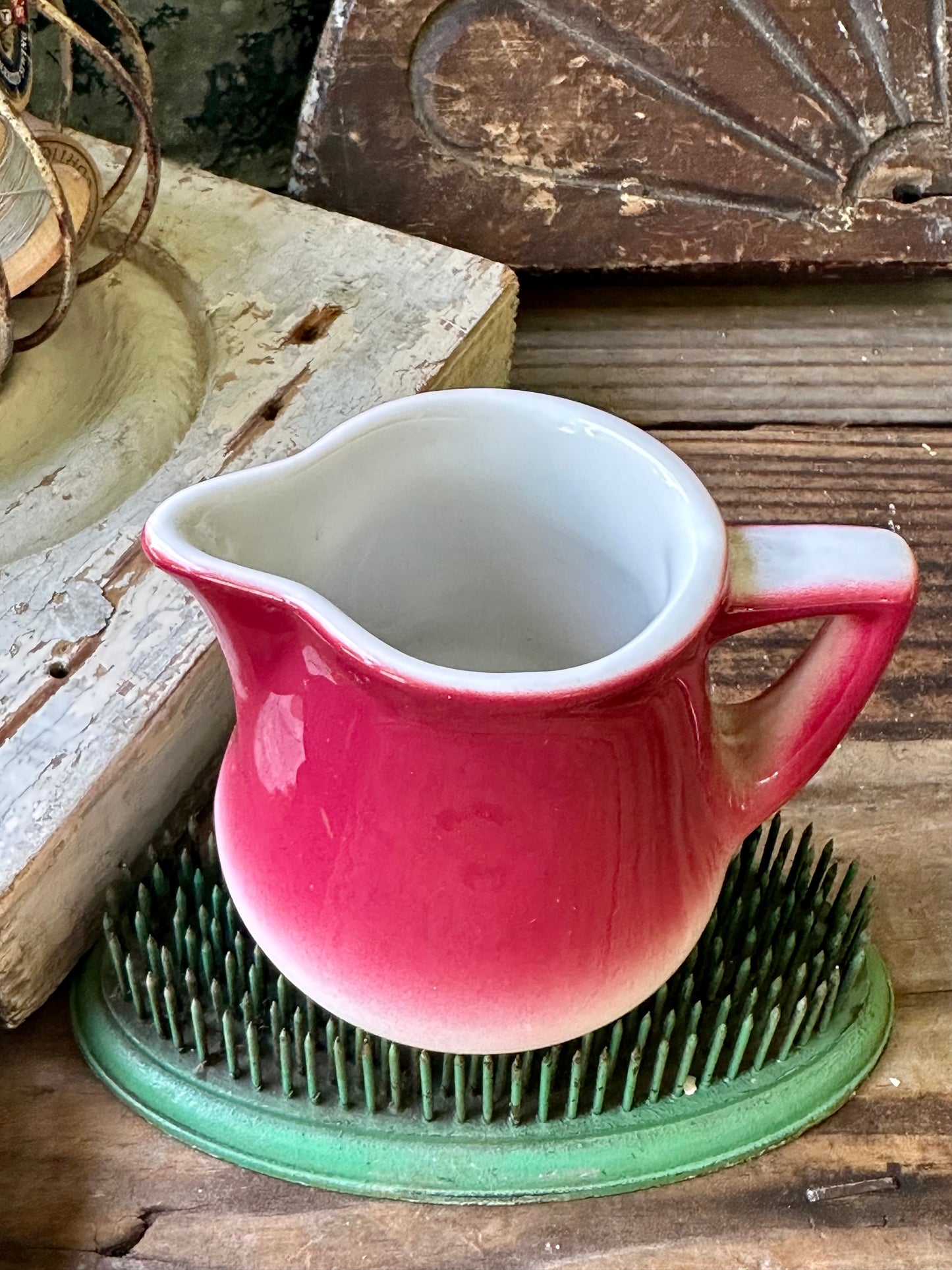 Creamer Pink & White