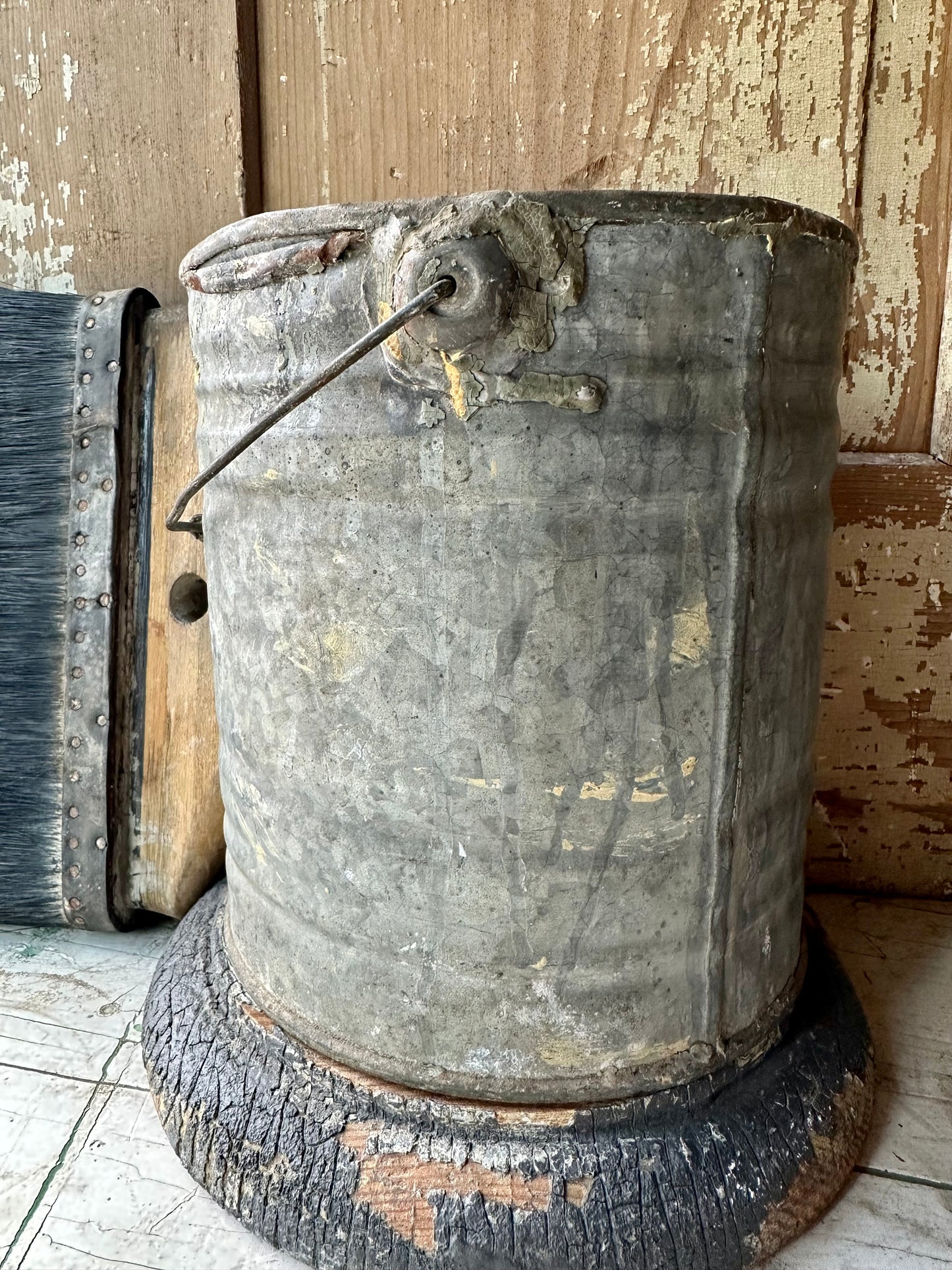 Metal Chippy Paint Bucket