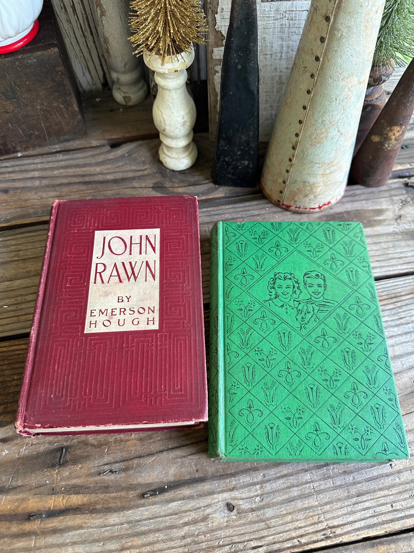 Books Set Of Two Red & Green