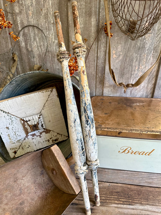 Salvage Wood Spindles Chippy Paint Set Of 2