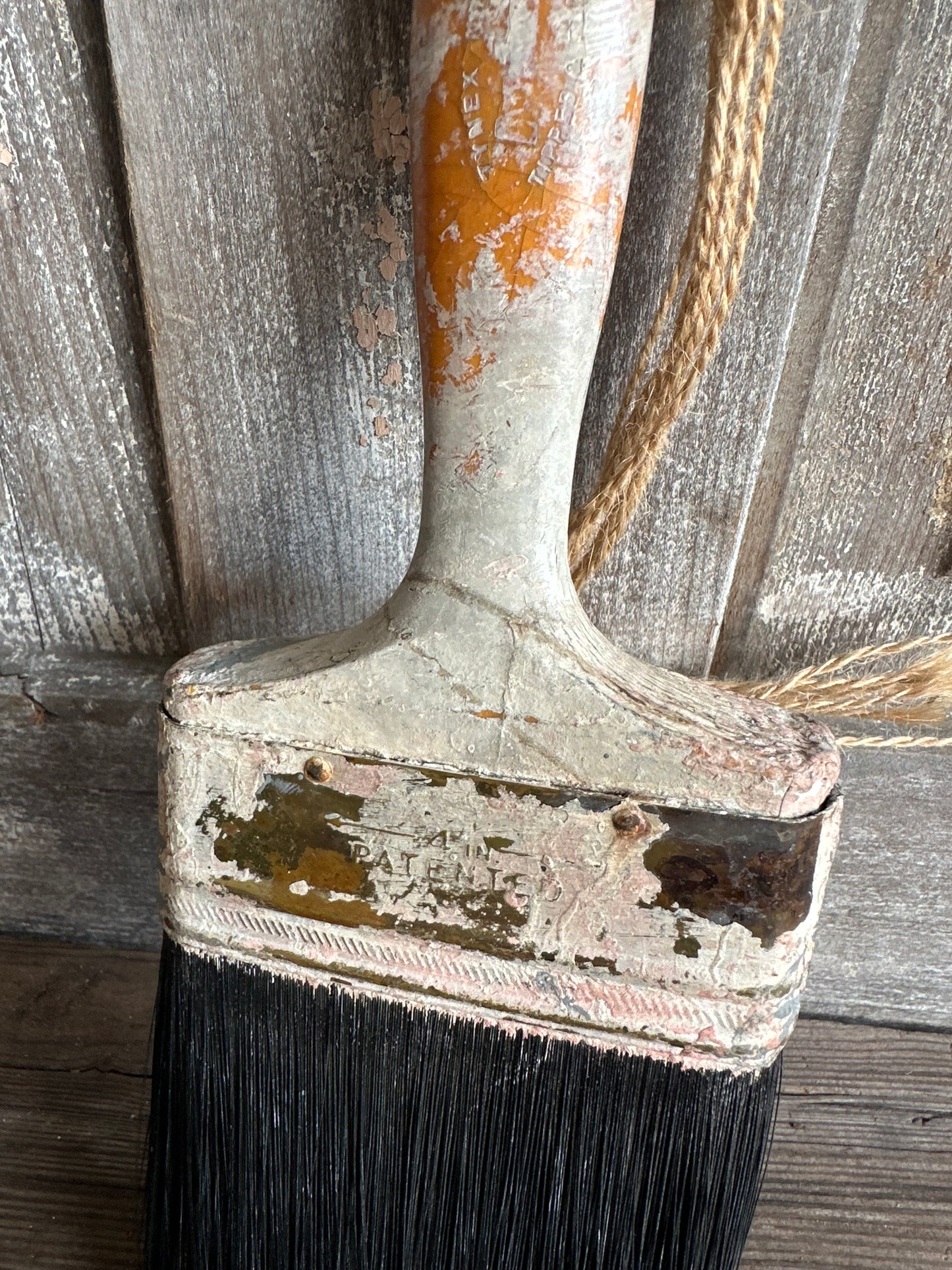 Paintbrush Chippy Paint