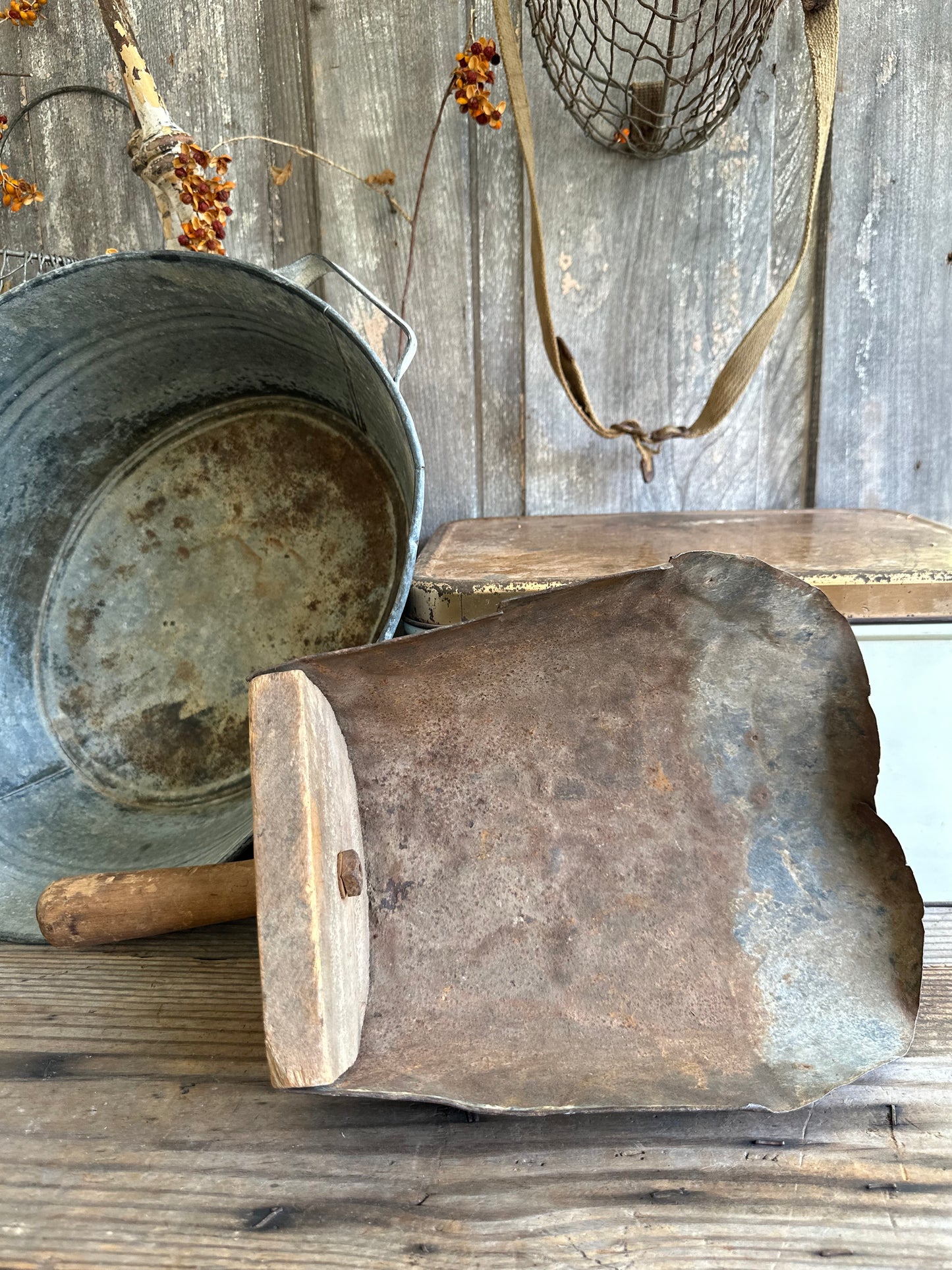 Metal & Wood Scoop