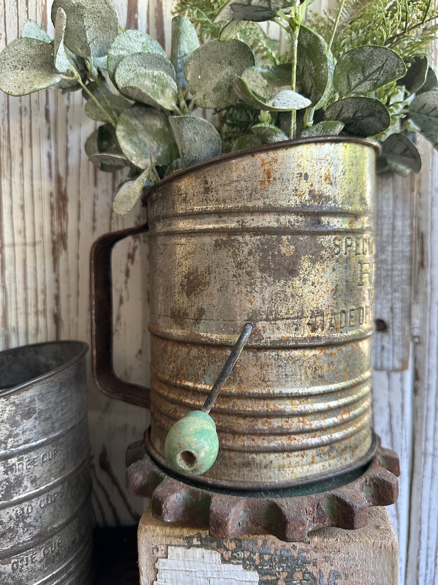 Hand Sifter With Green Handle Set Of Two