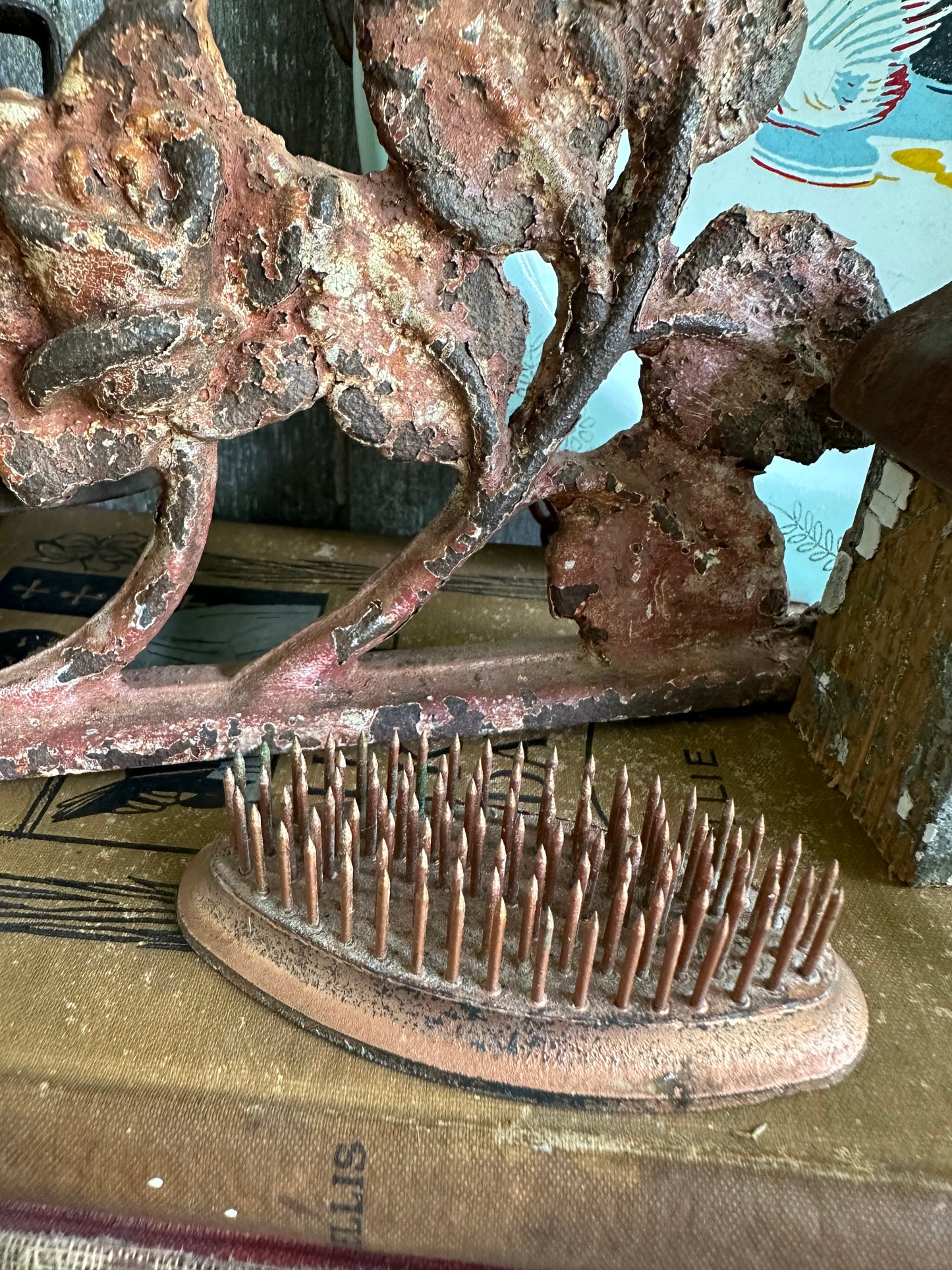 Metal Flower Frog Oval