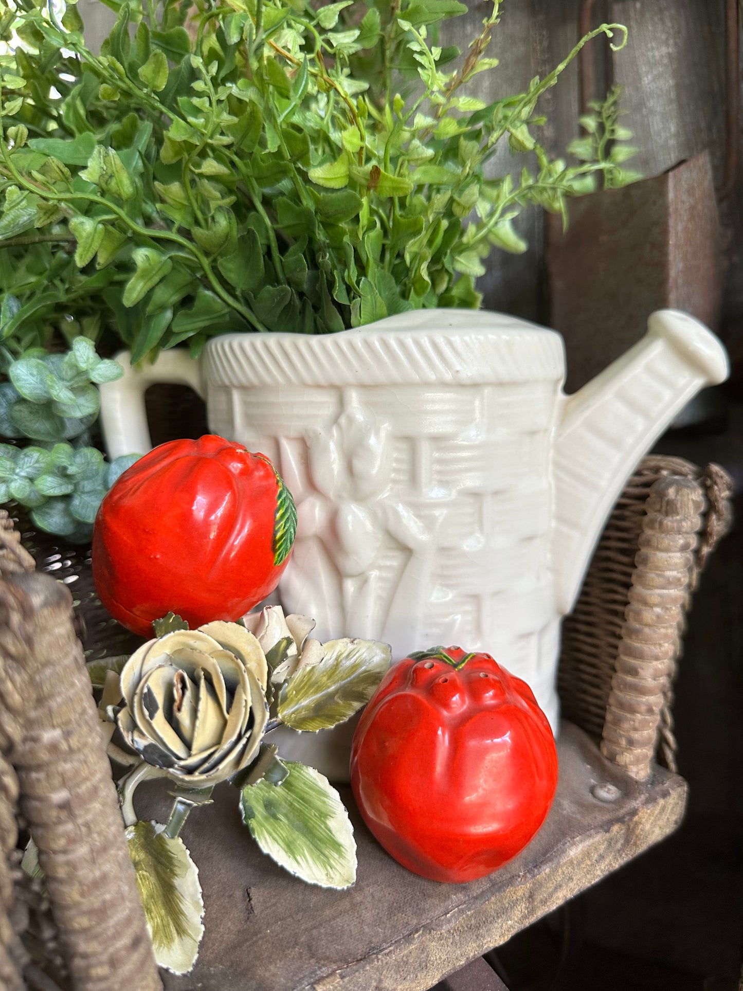 Tomato Set Of Two Salt & Pepper Shakers