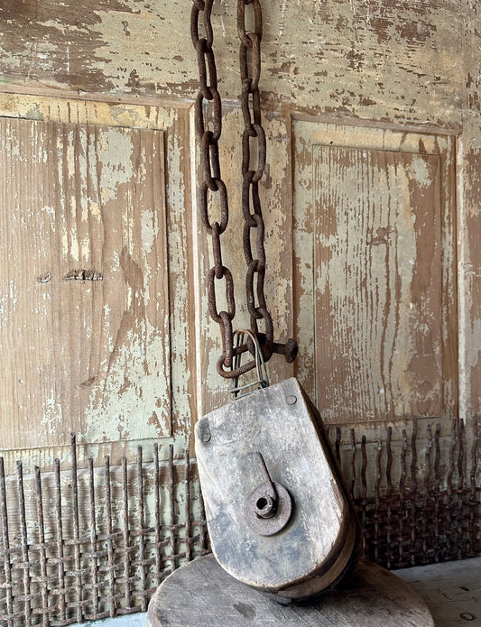 Wood Pulley With Chain