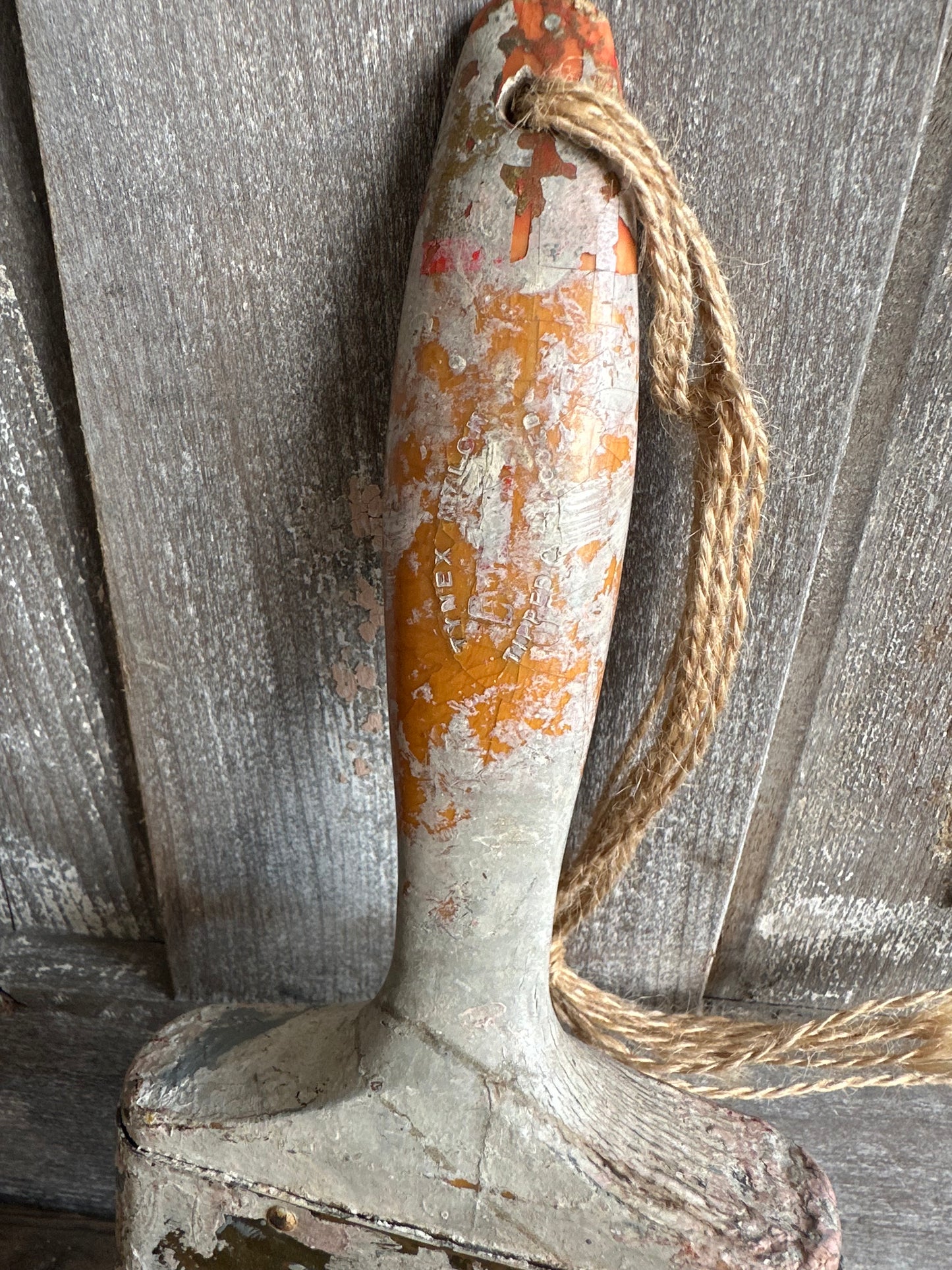 Paintbrush Chippy Paint