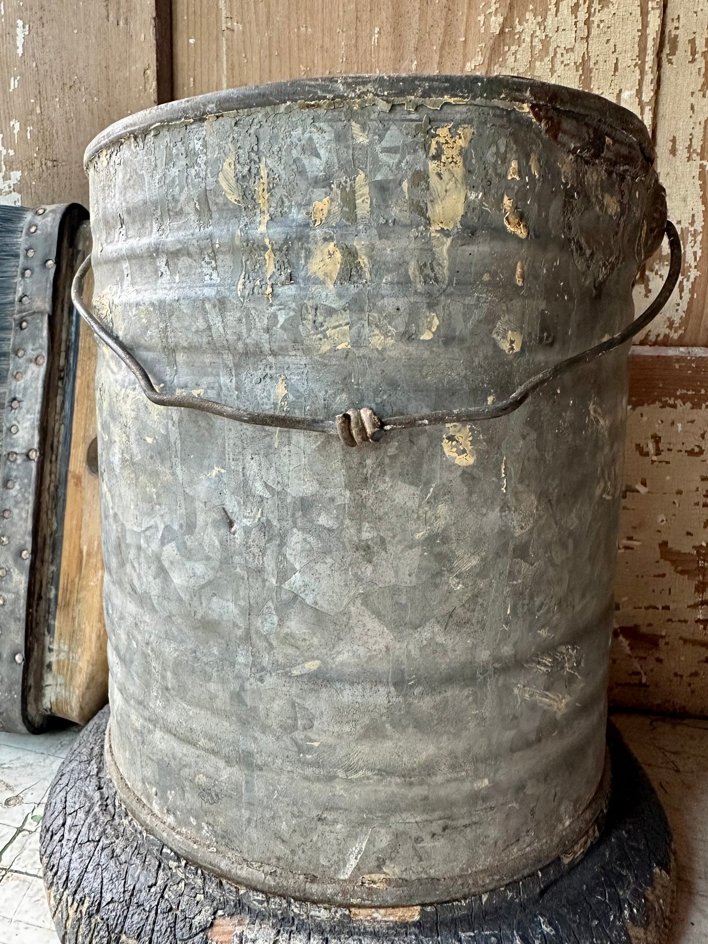 Metal Chippy Paint Bucket