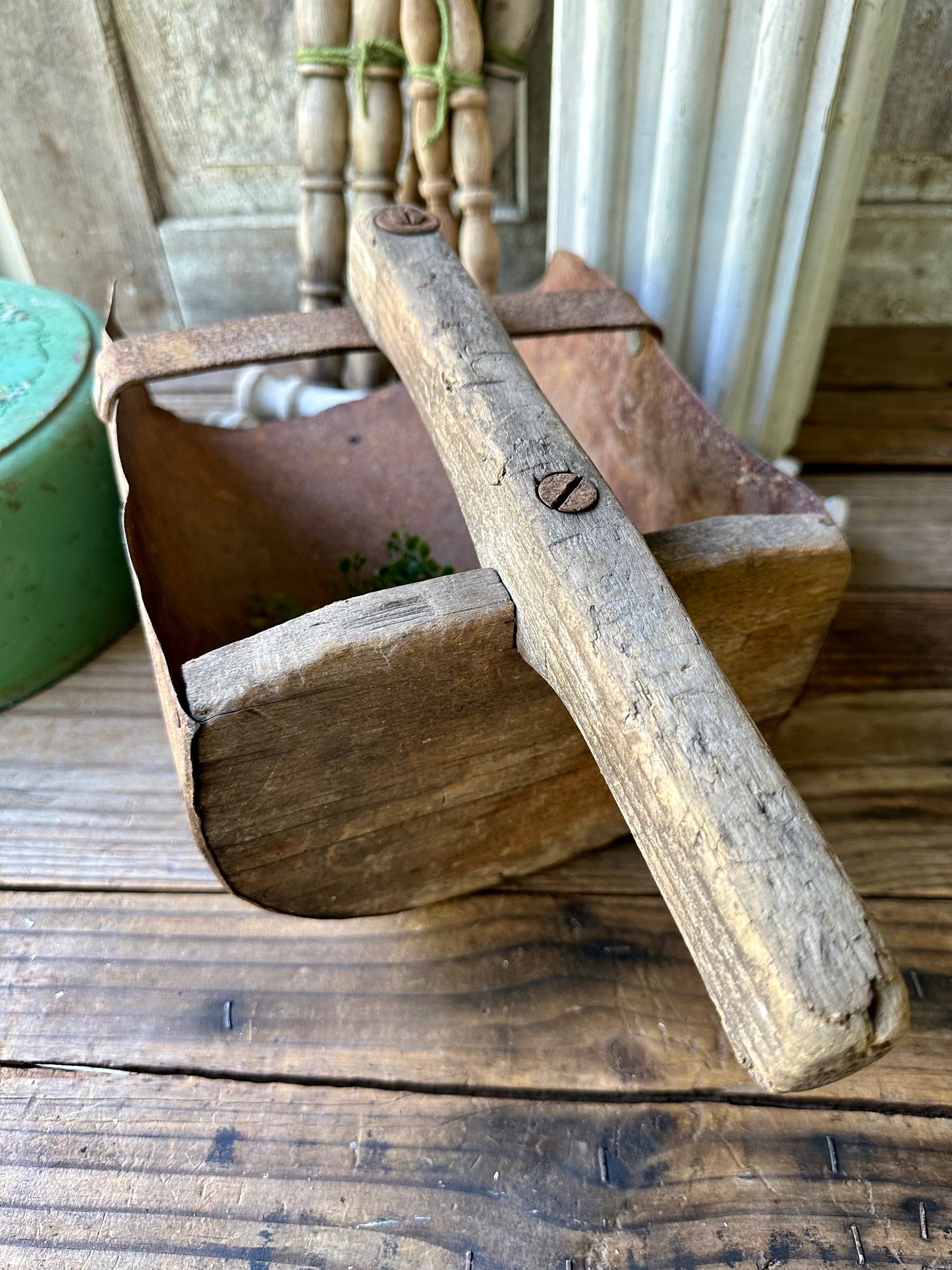 Primitive Large Metal & Wood Scoop