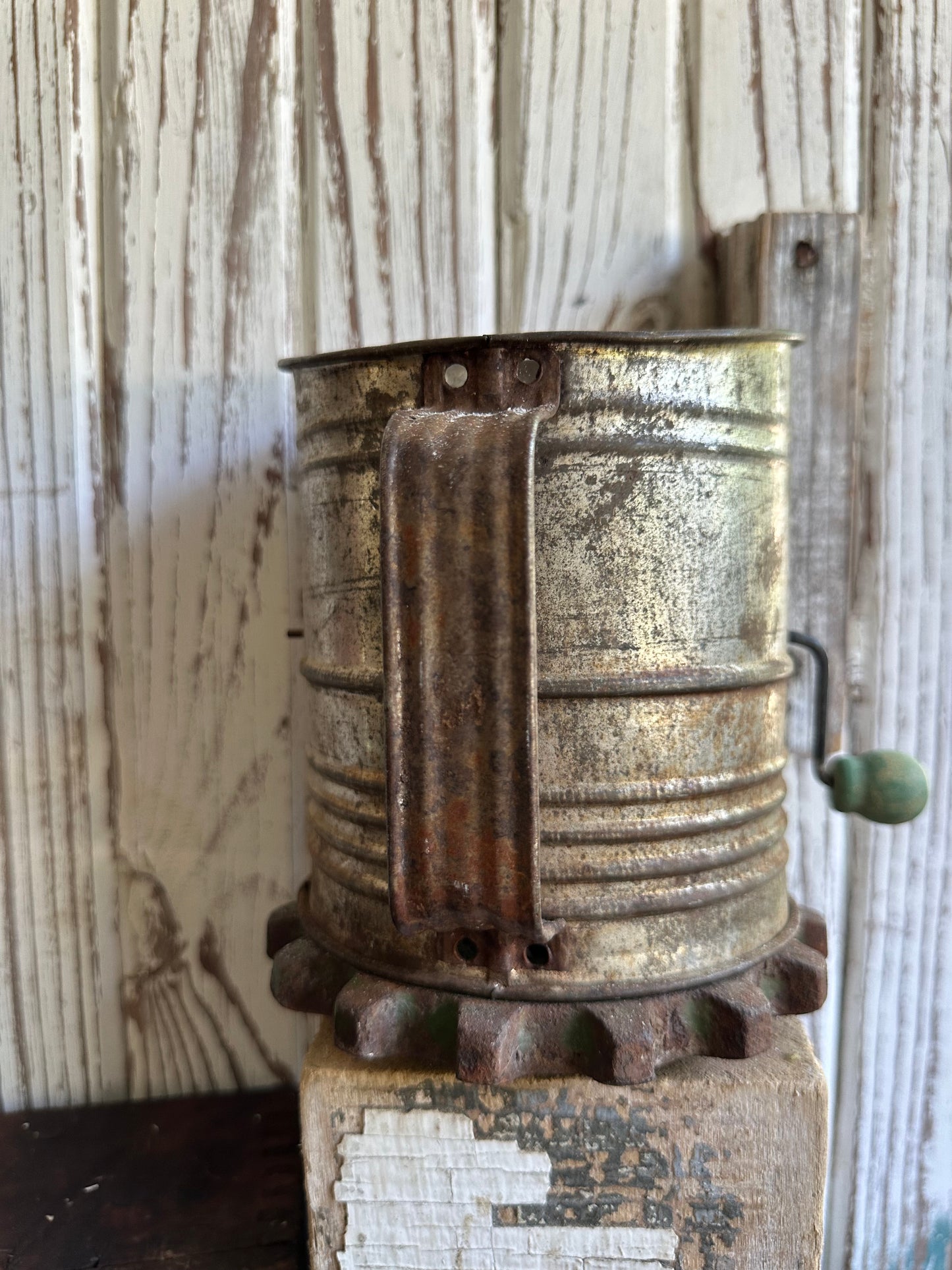 Hand Sifter With Green Handle Set Of Two