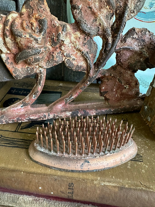 Metal Flower Frog Oval