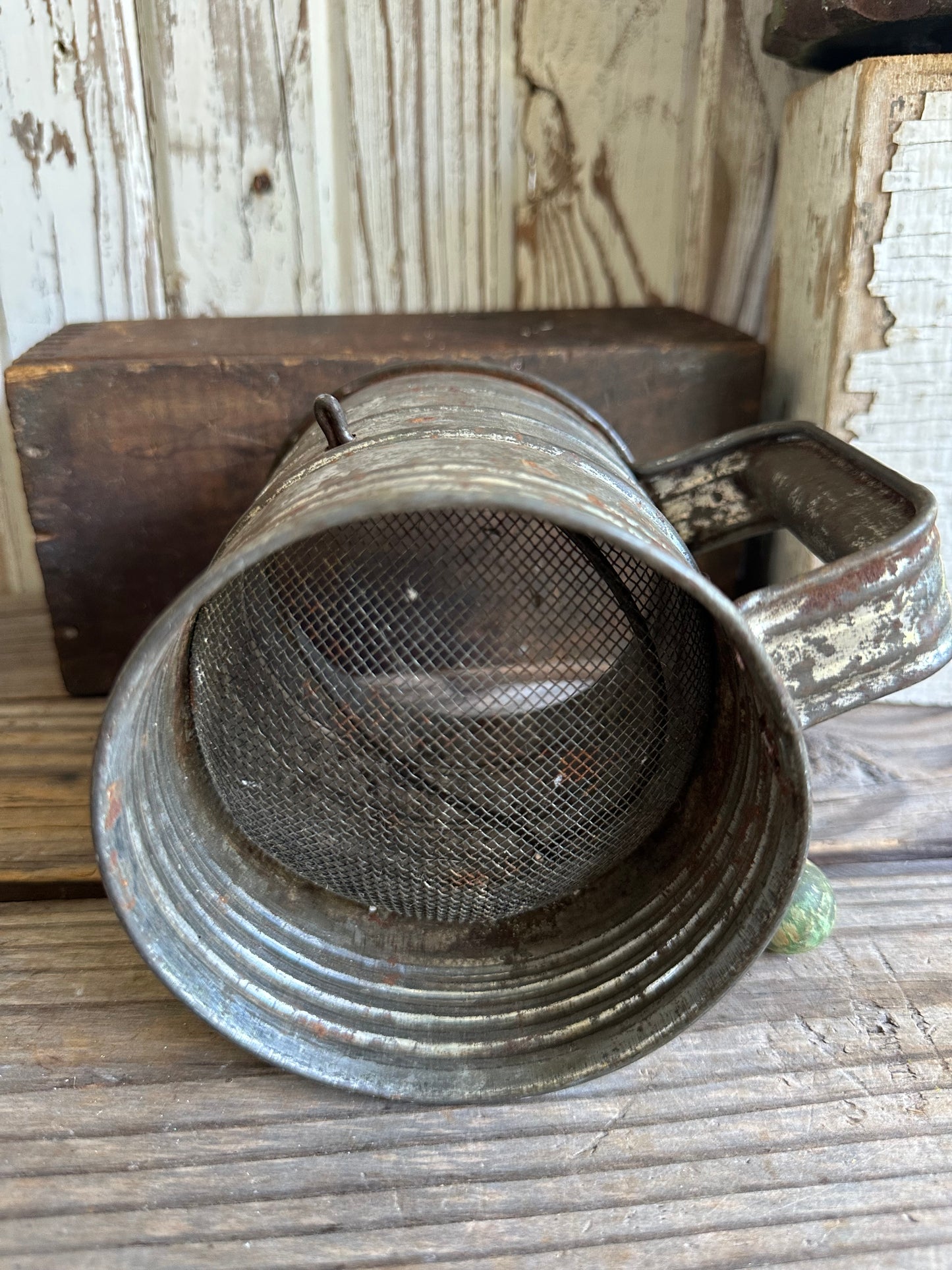 Hand Sifter With Green Handle Set Of Two