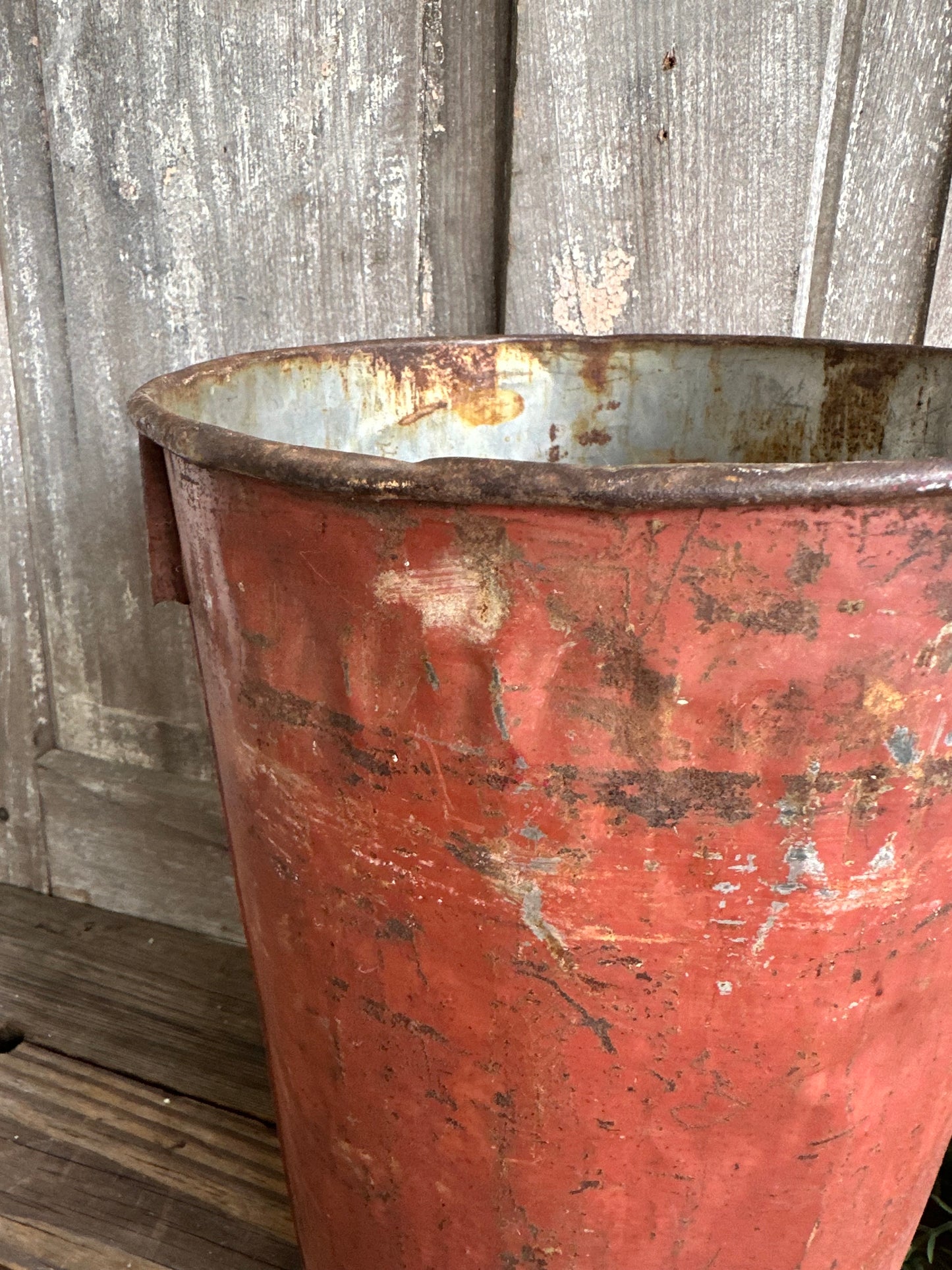 Chippy Reds/Burnt Orange Paint Rusty Metal Bucket (No Handle)