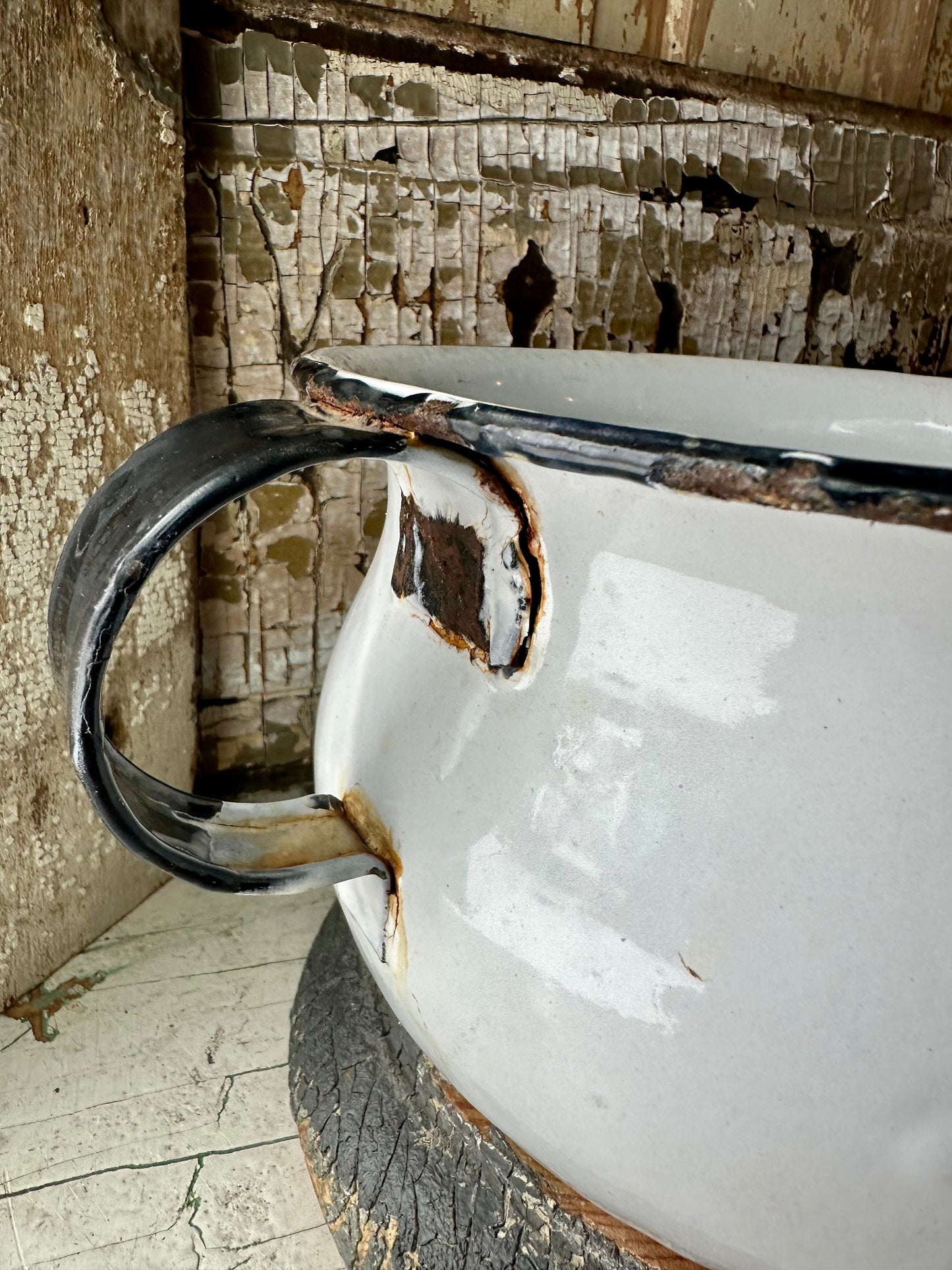 Enamelware Chamber Pot