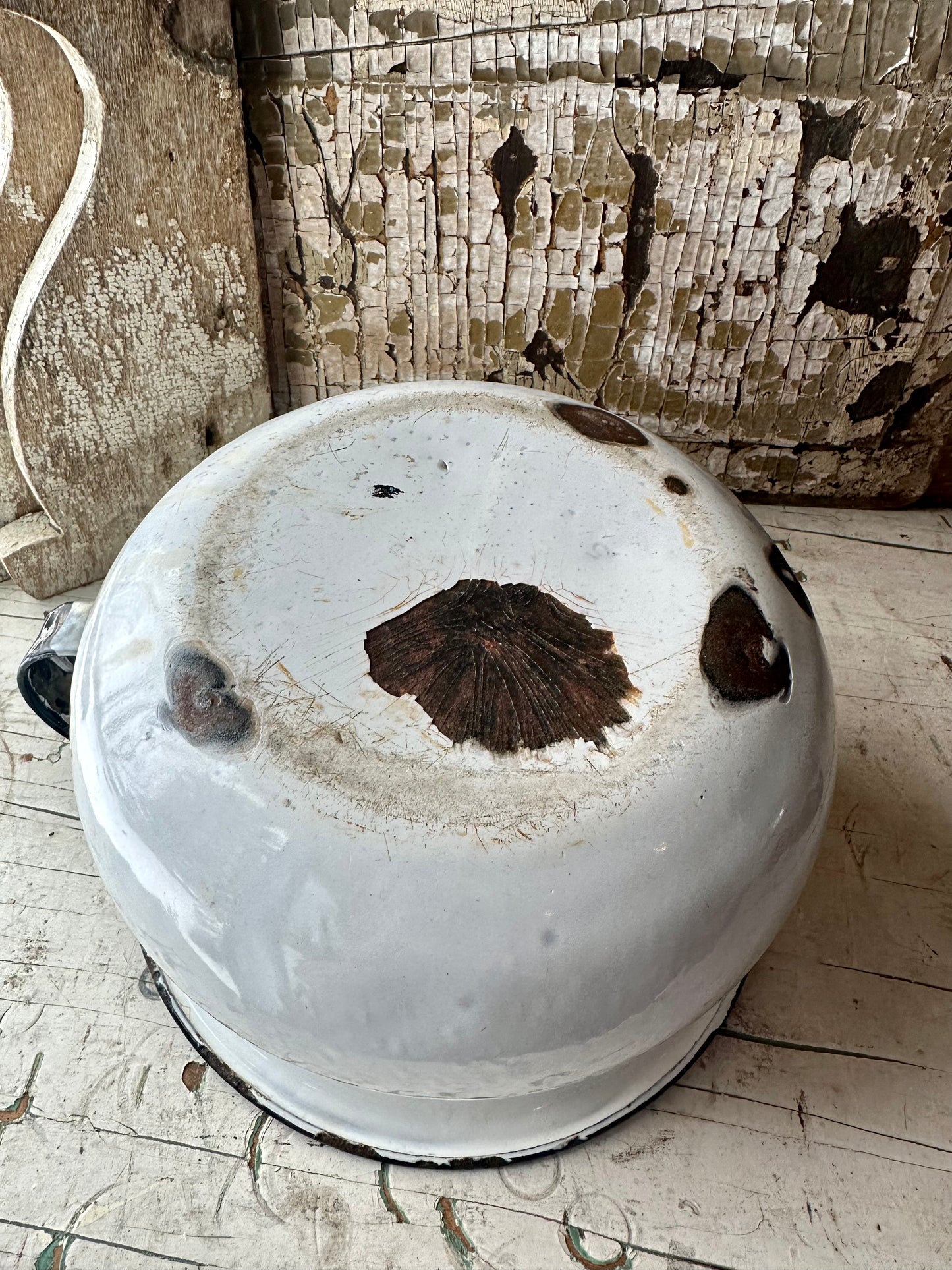 Enamelware Chamber Pot