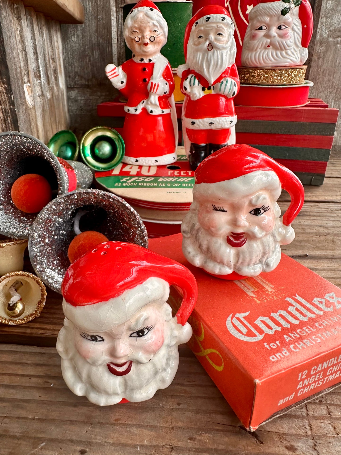 Santa Claus Salt And Pepper Shaker Set